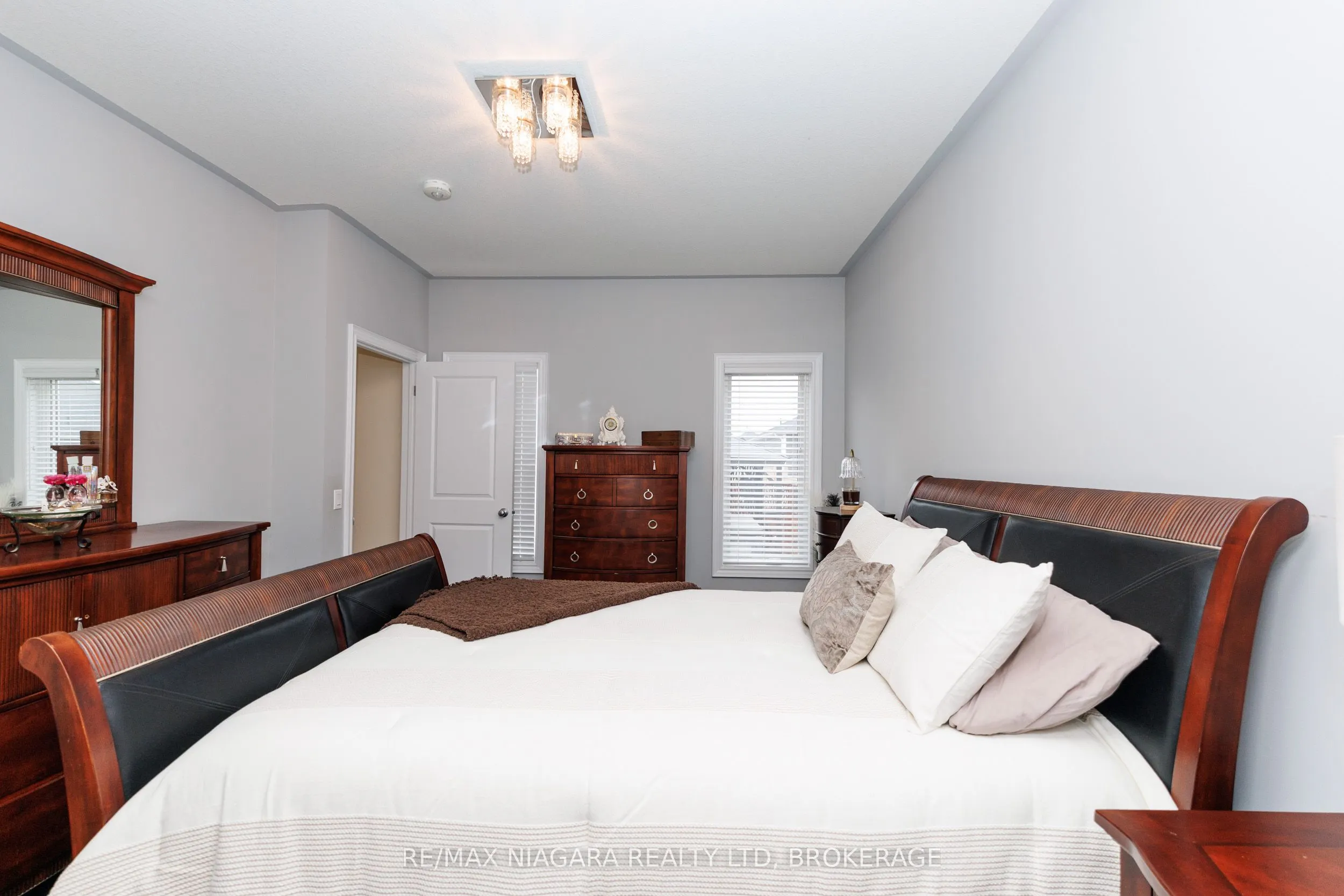 4049 Village Creek Drive