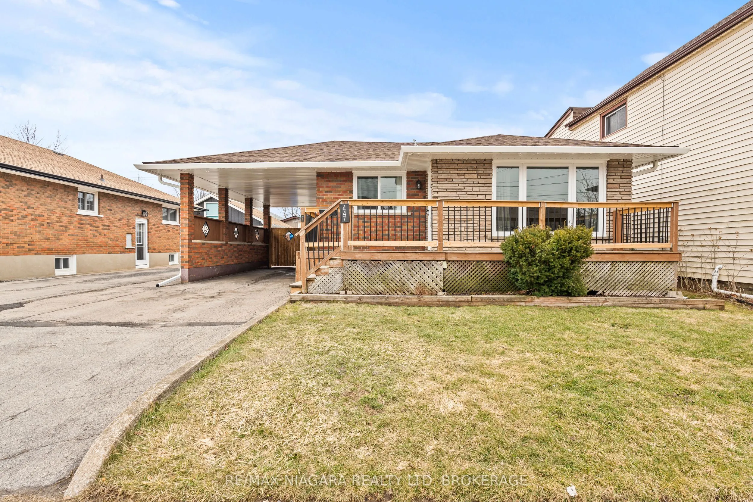 447 David Street