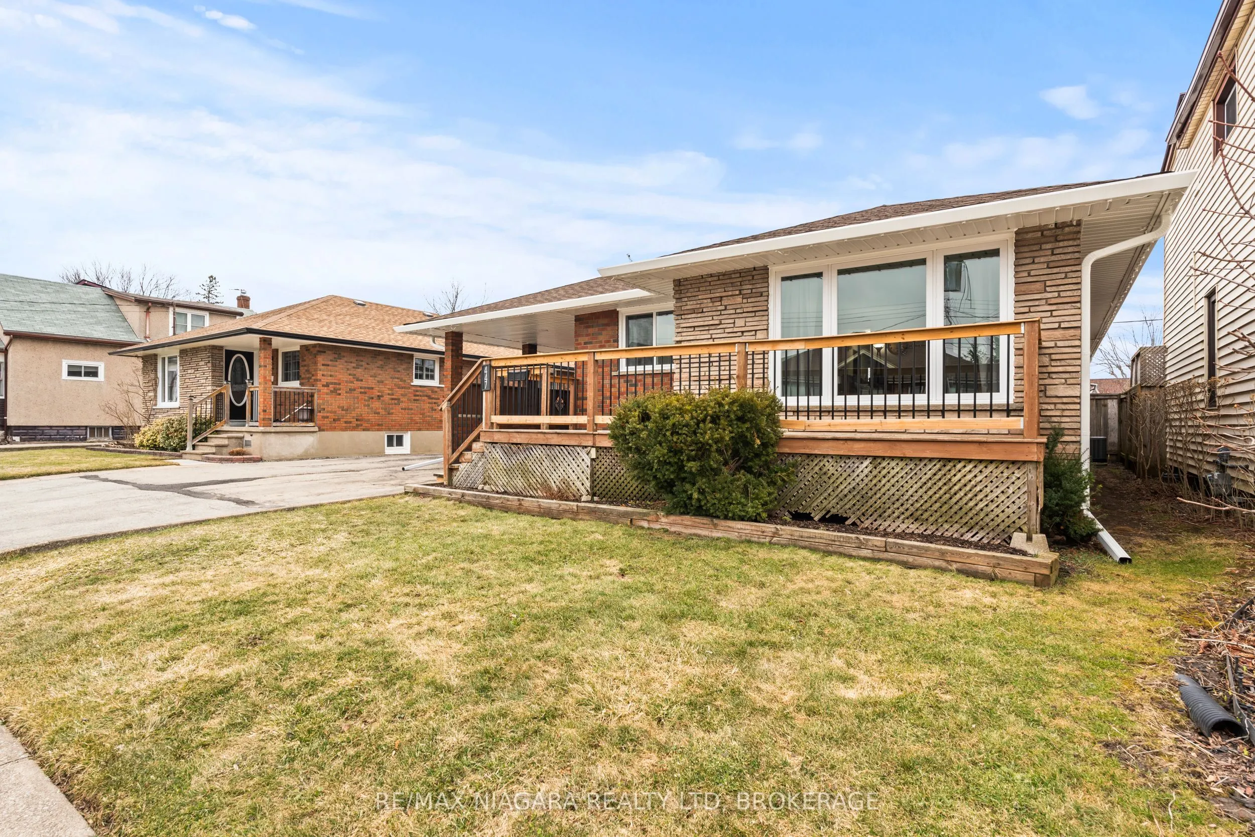 447 David Street