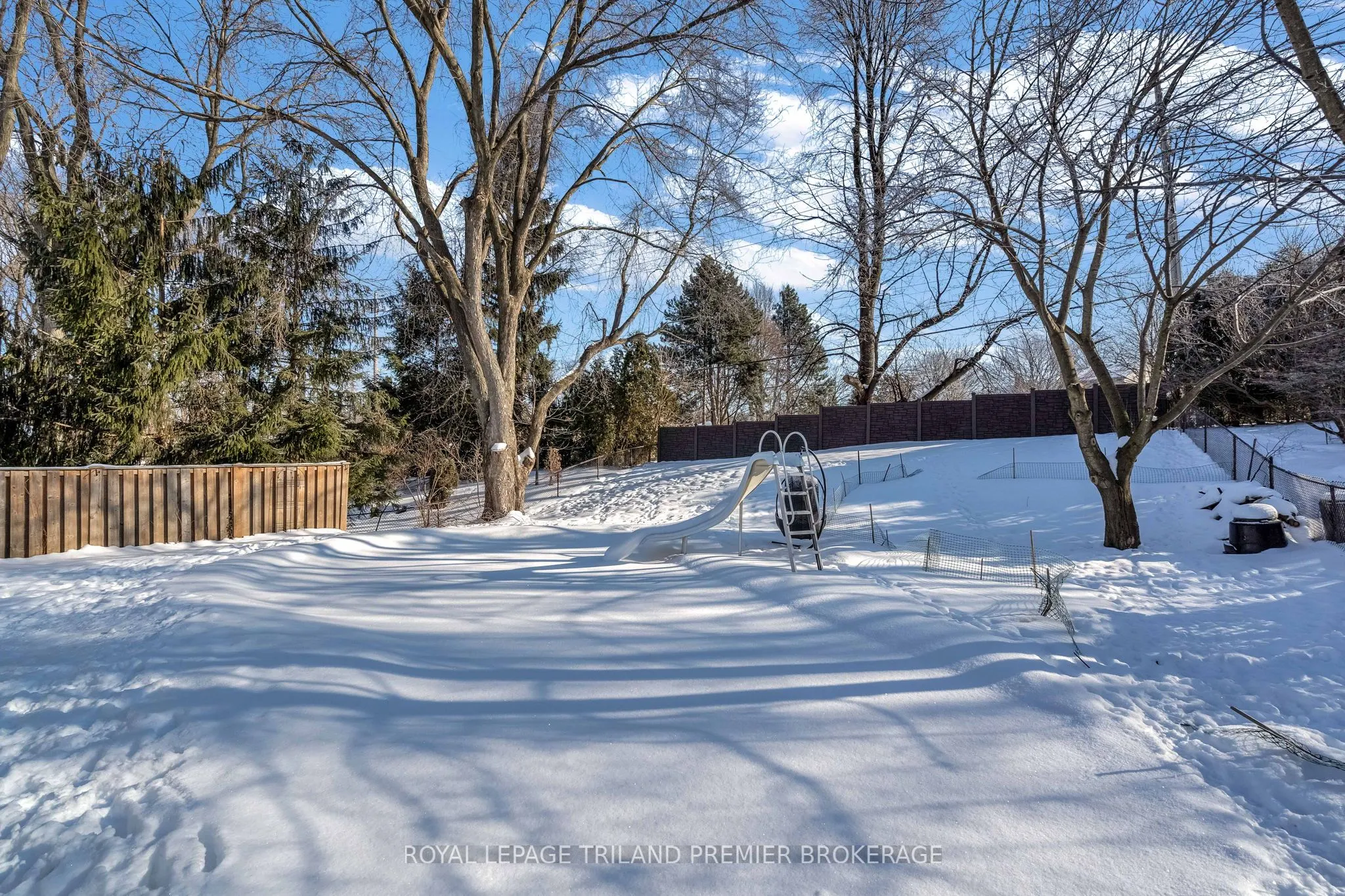 31 Foxcroft Crescent