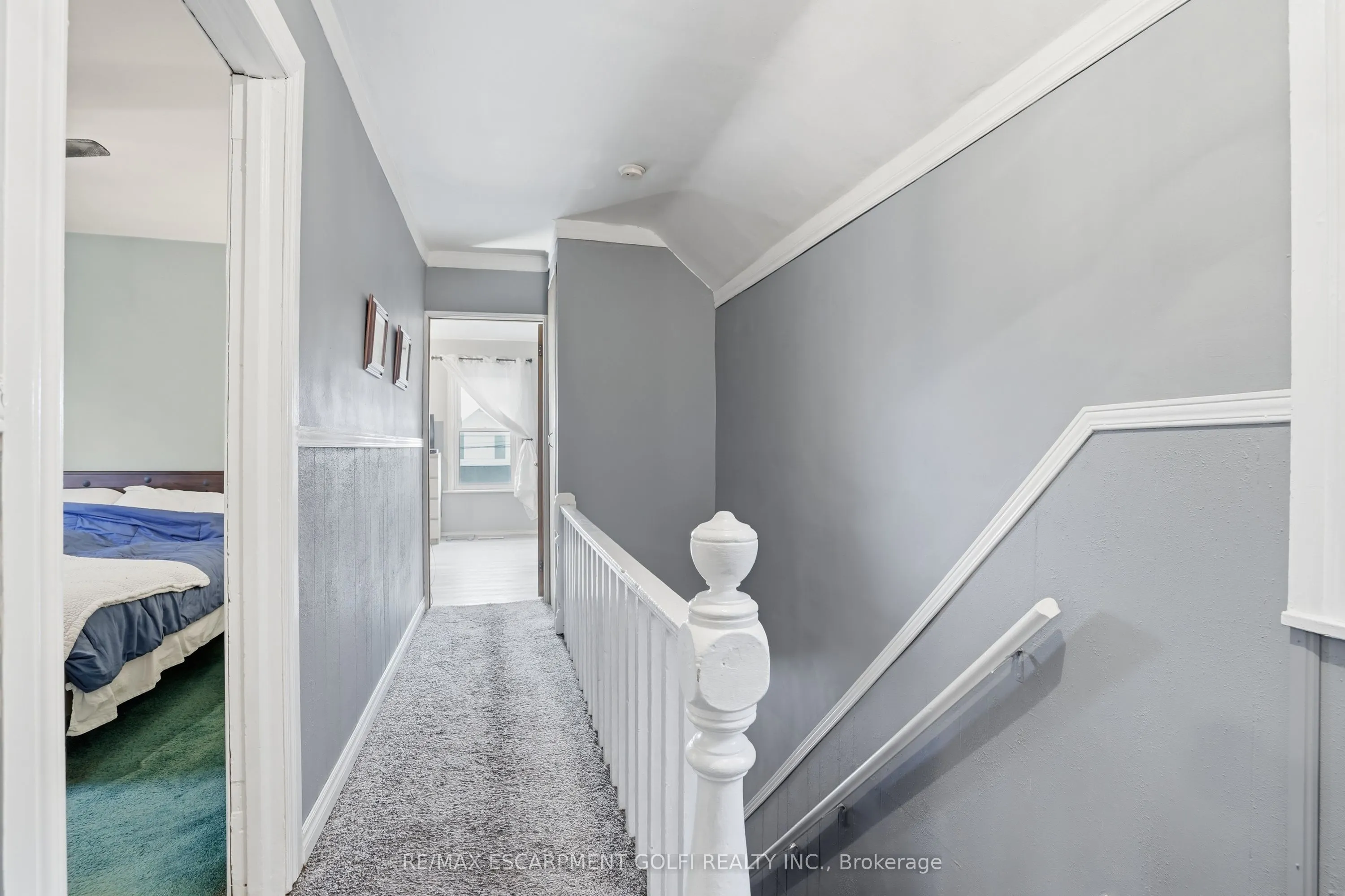 16 Albemarle Street