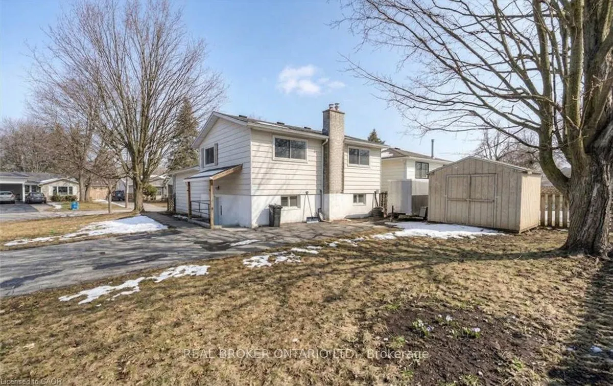 74 Helene Crescent