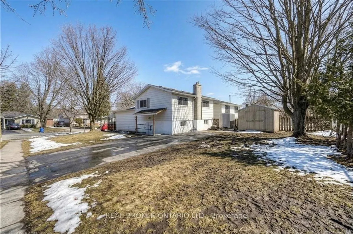 74 Helene Crescent