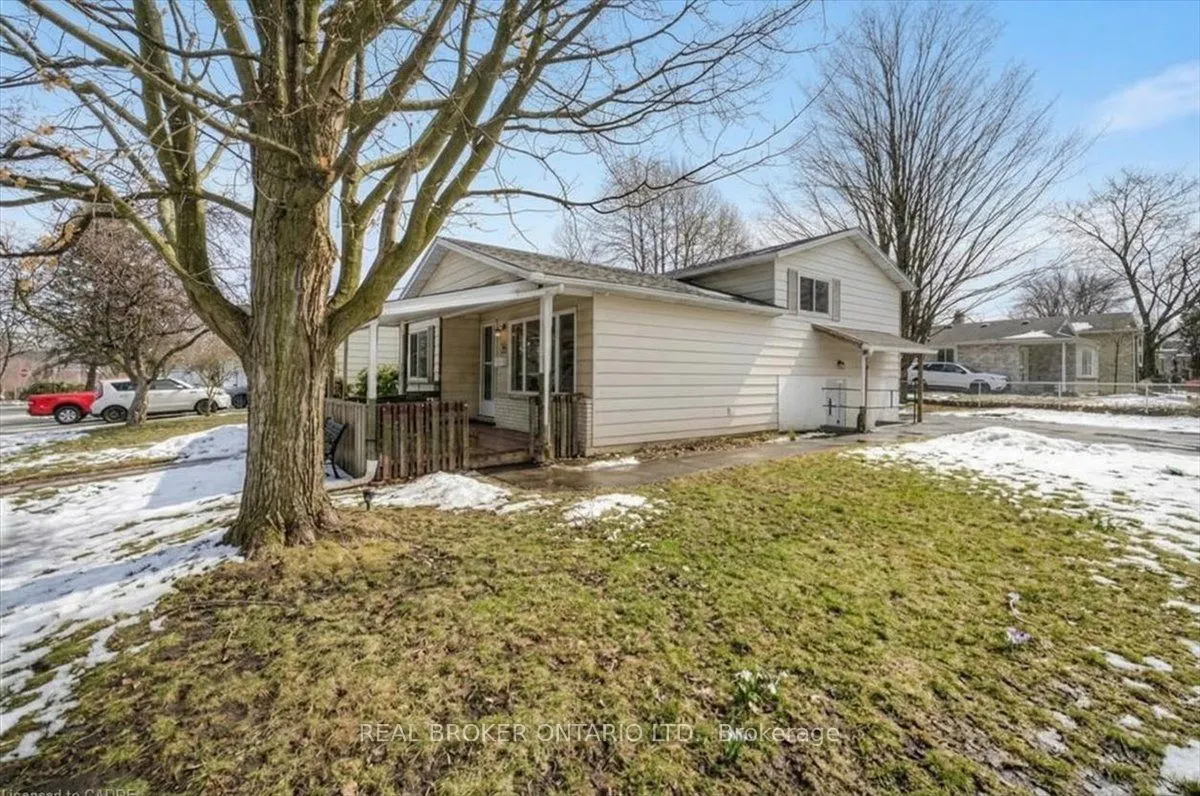 74 Helene Crescent