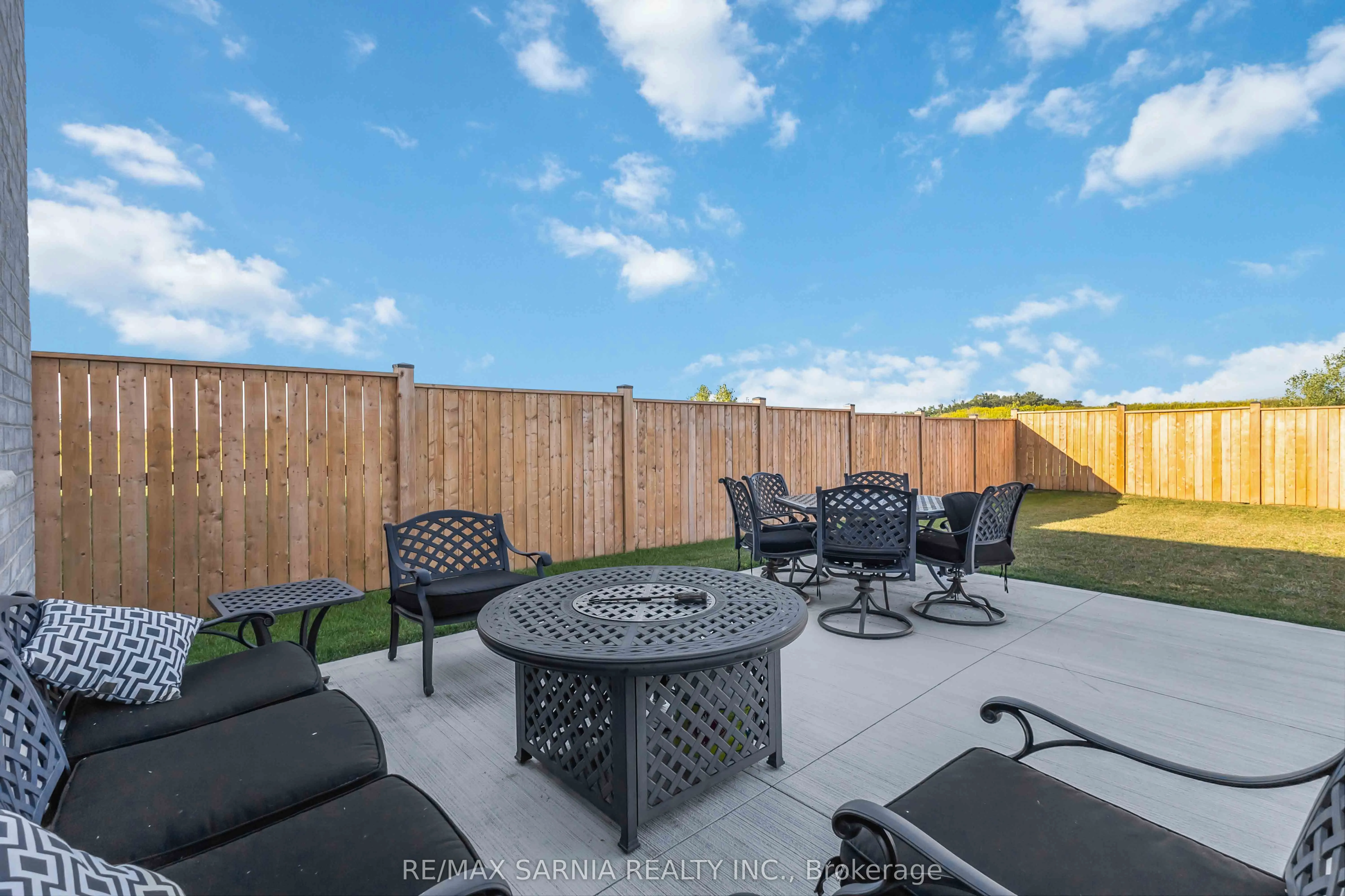 63 Rosina Lane
