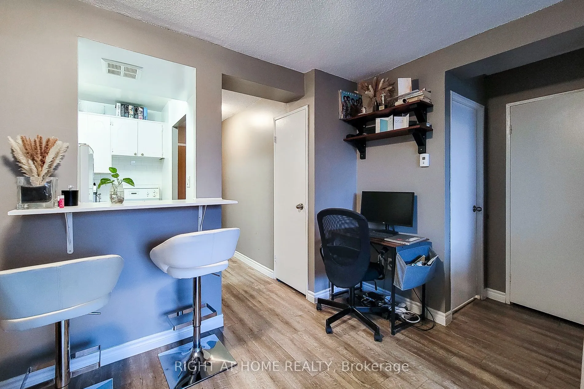 150 Charlton Avenue E #601