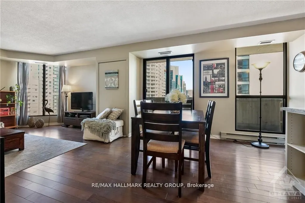 200 Bay Street #1102