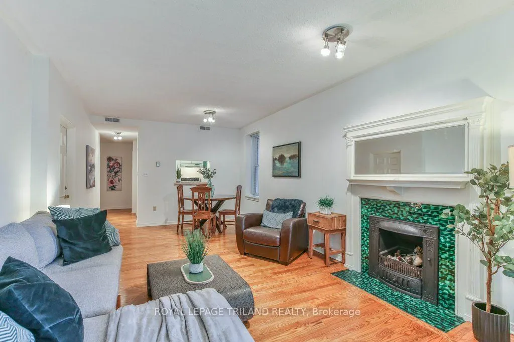 285 QUEENS Avenue #101