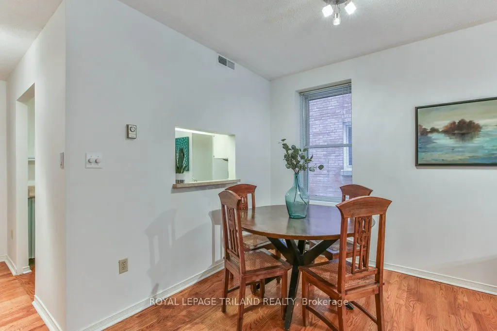285 QUEENS Avenue #101