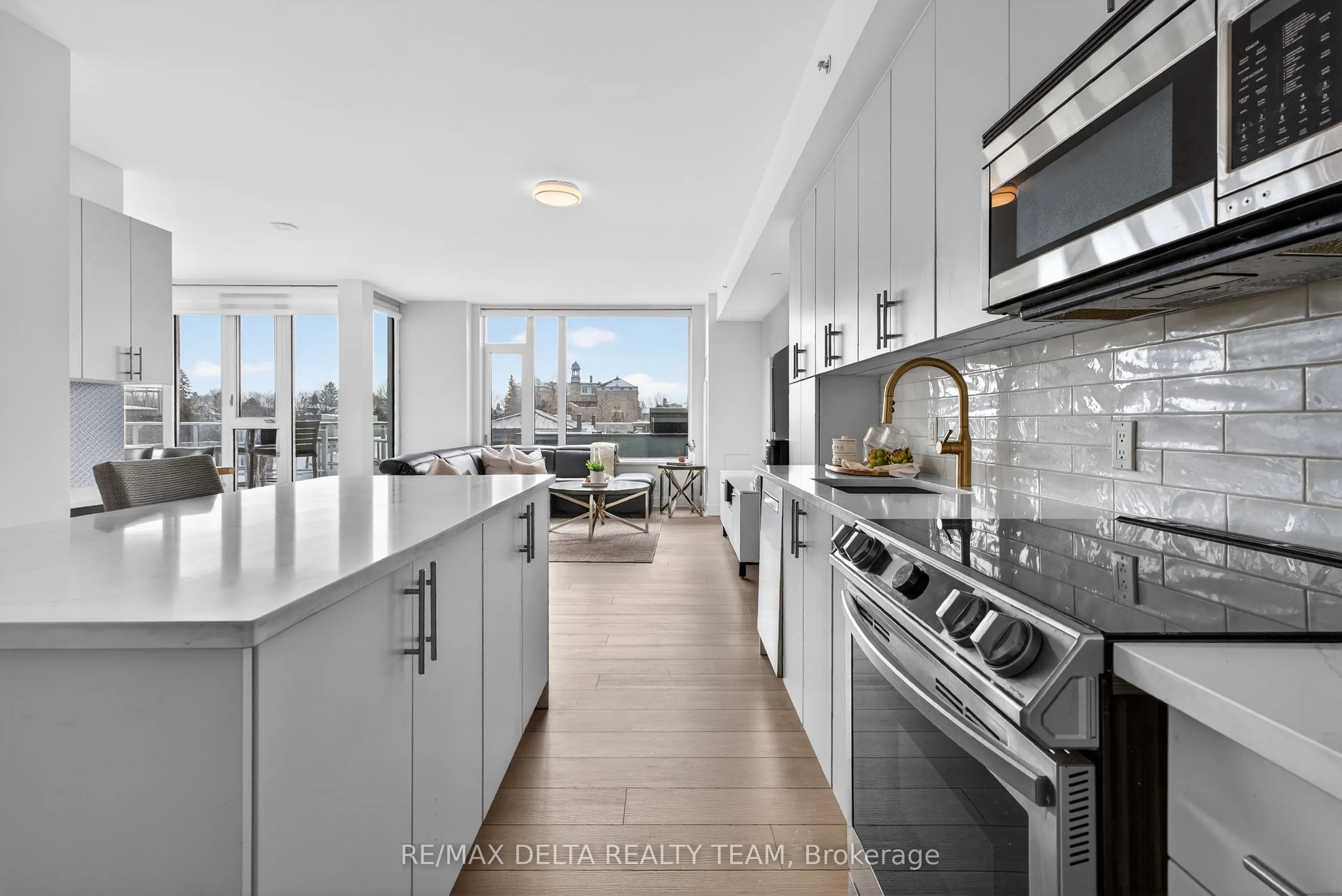1035 Bank Street #307