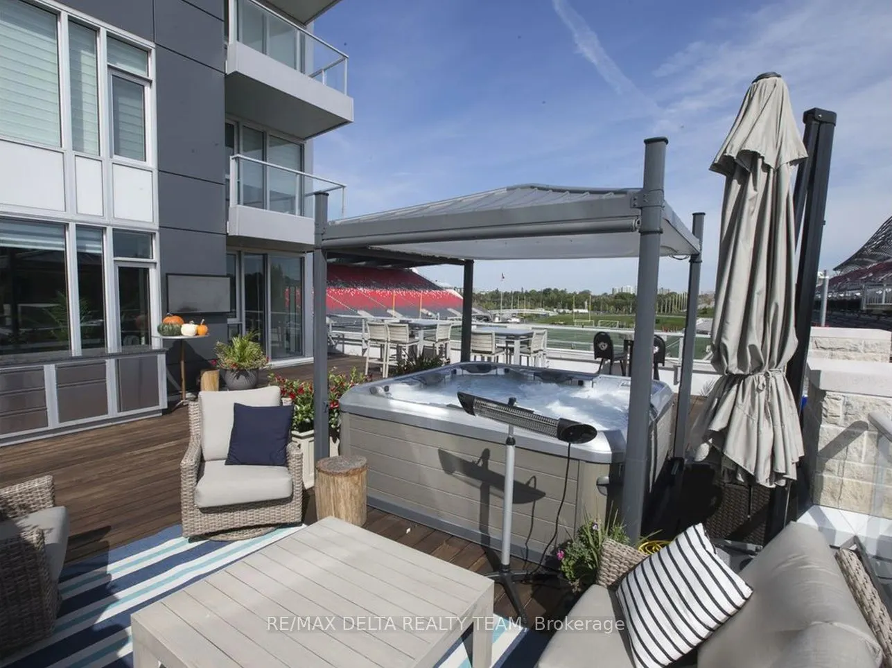 1035 Bank Street #307