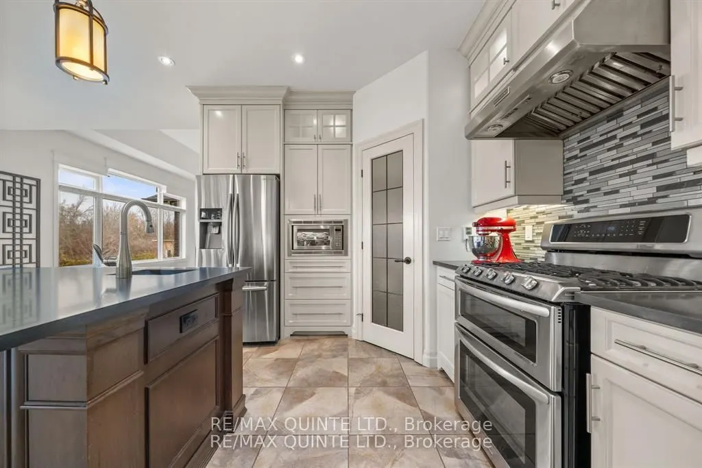 54 Settlers Landing Drive