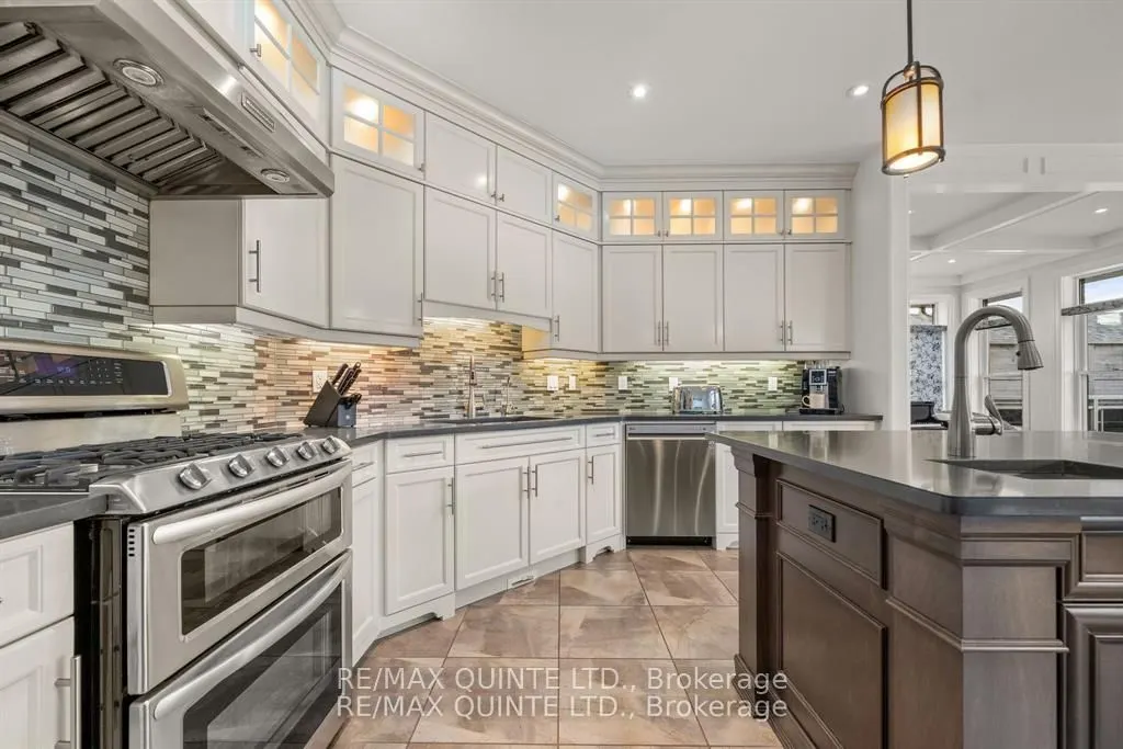 54 Settlers Landing Drive