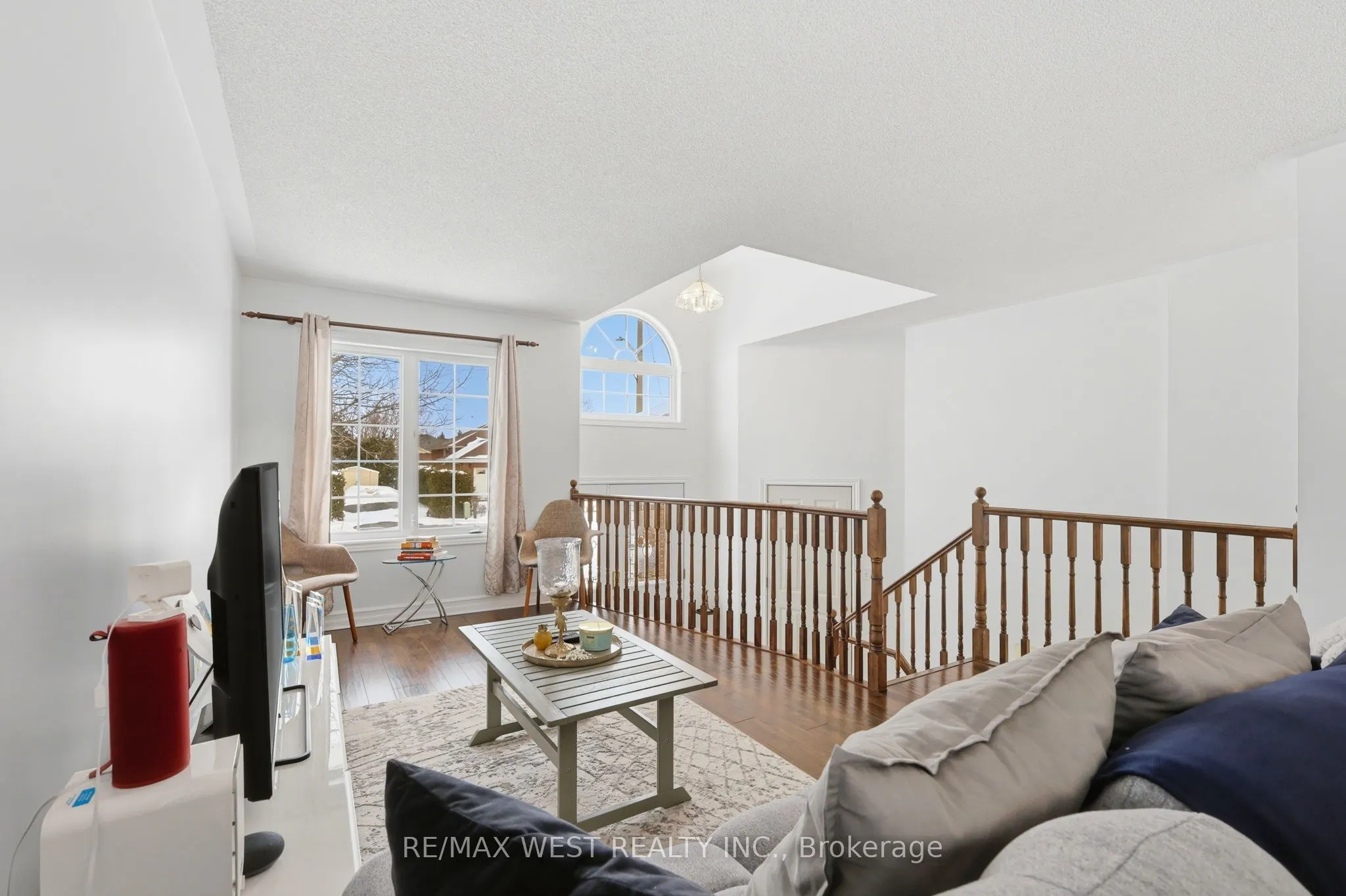 20 Eakins Crescent