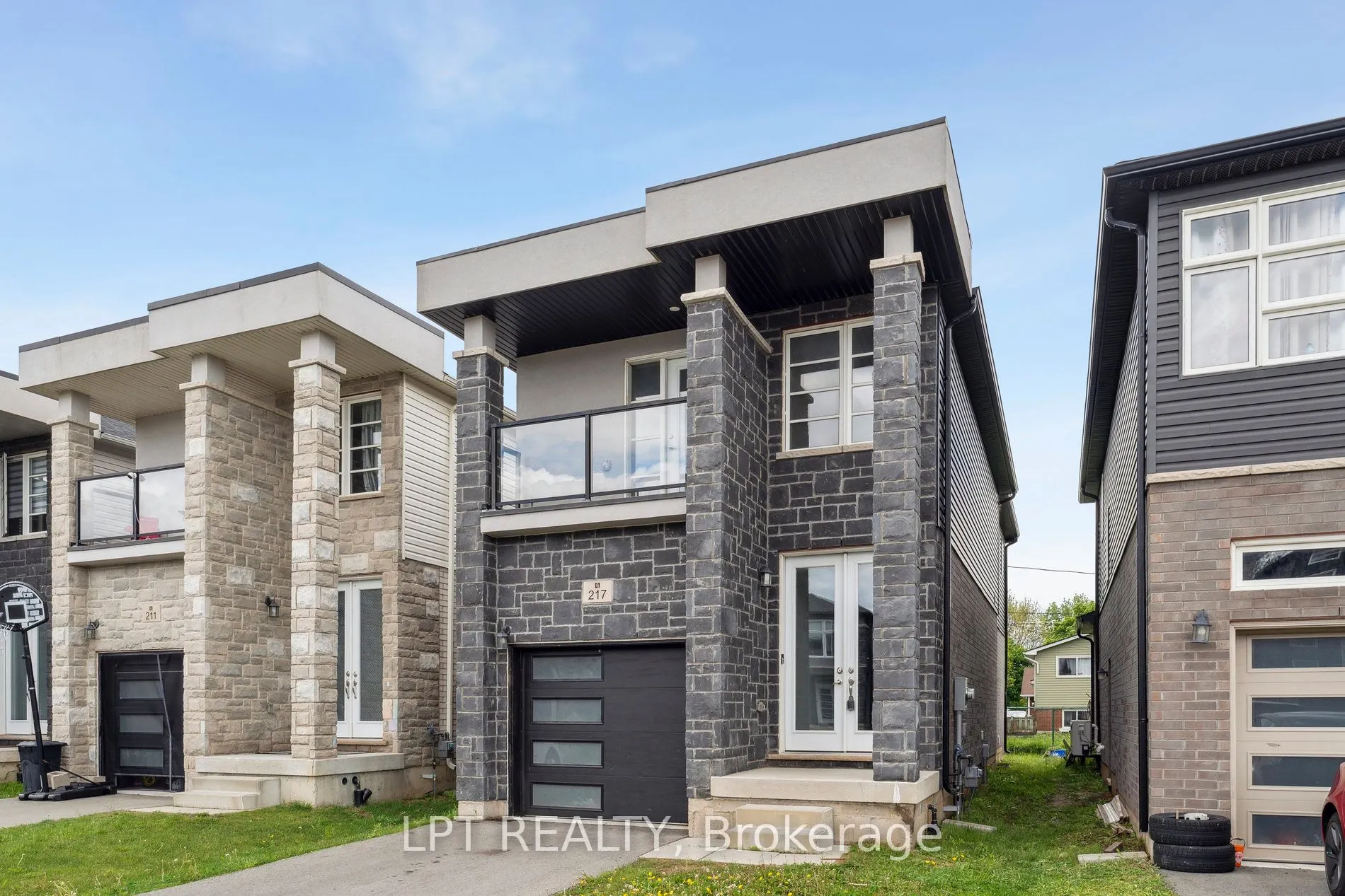 217 Louise Street