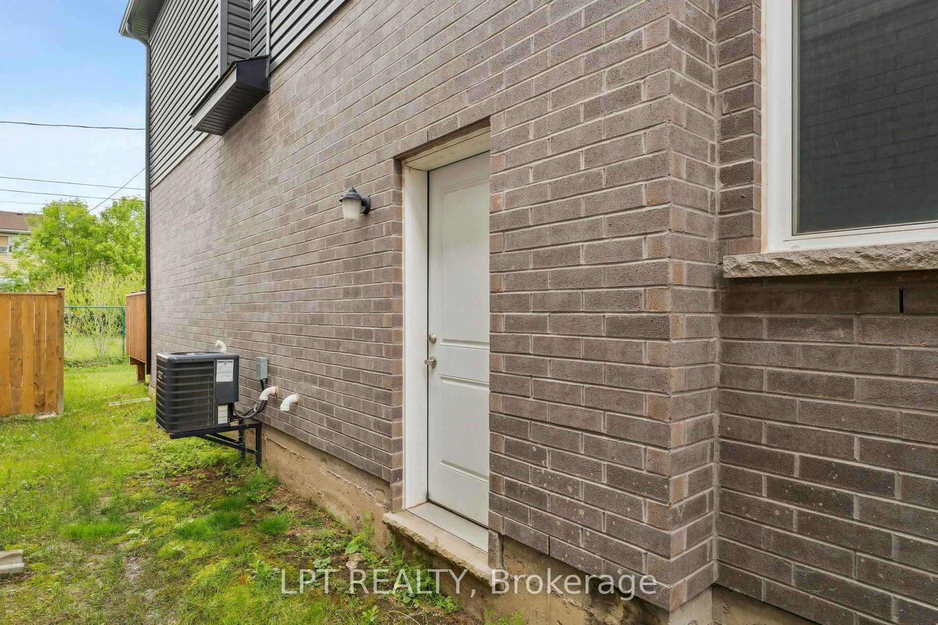 217 Louise Street