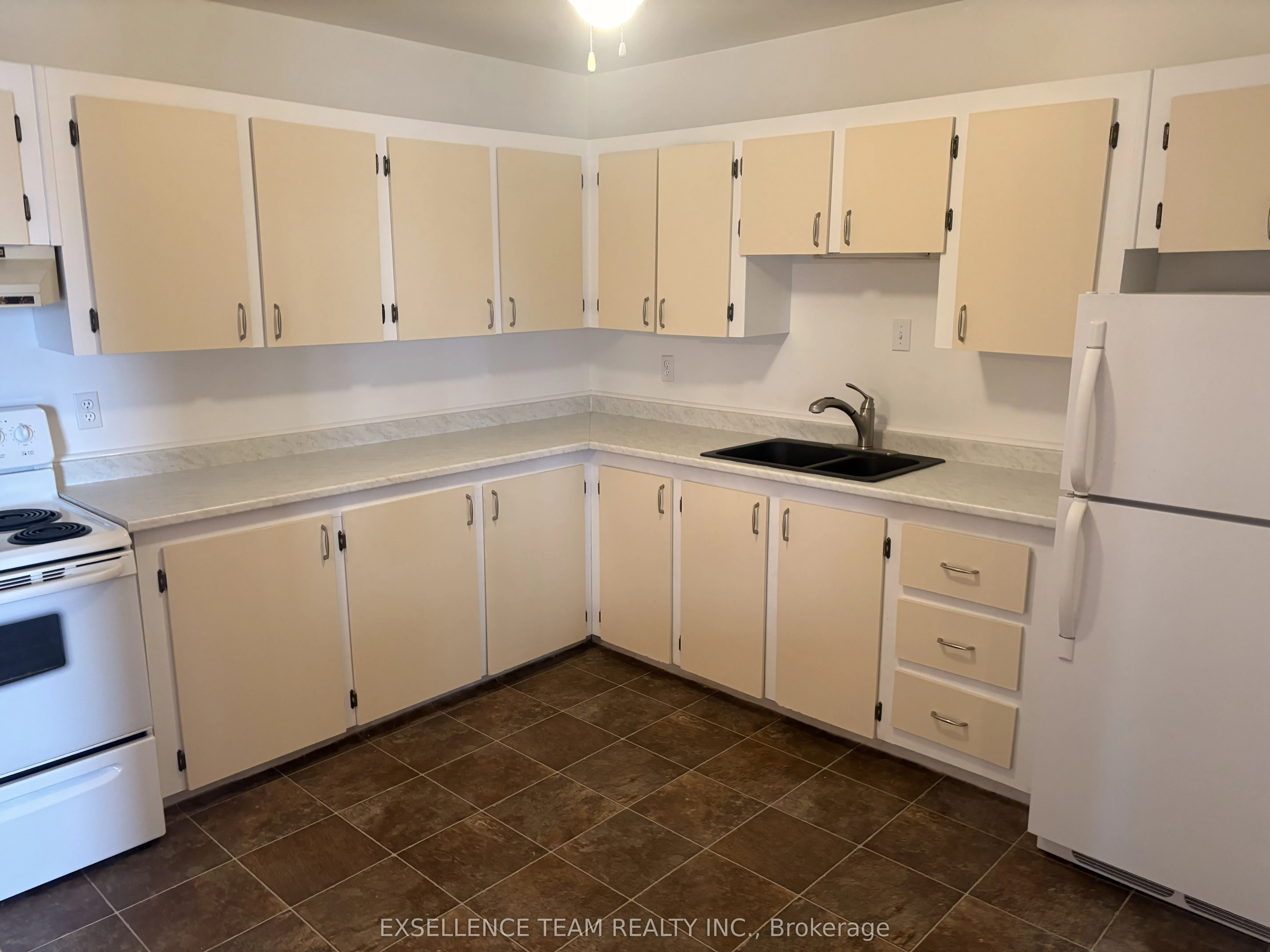 220 Kenyon Street #210
