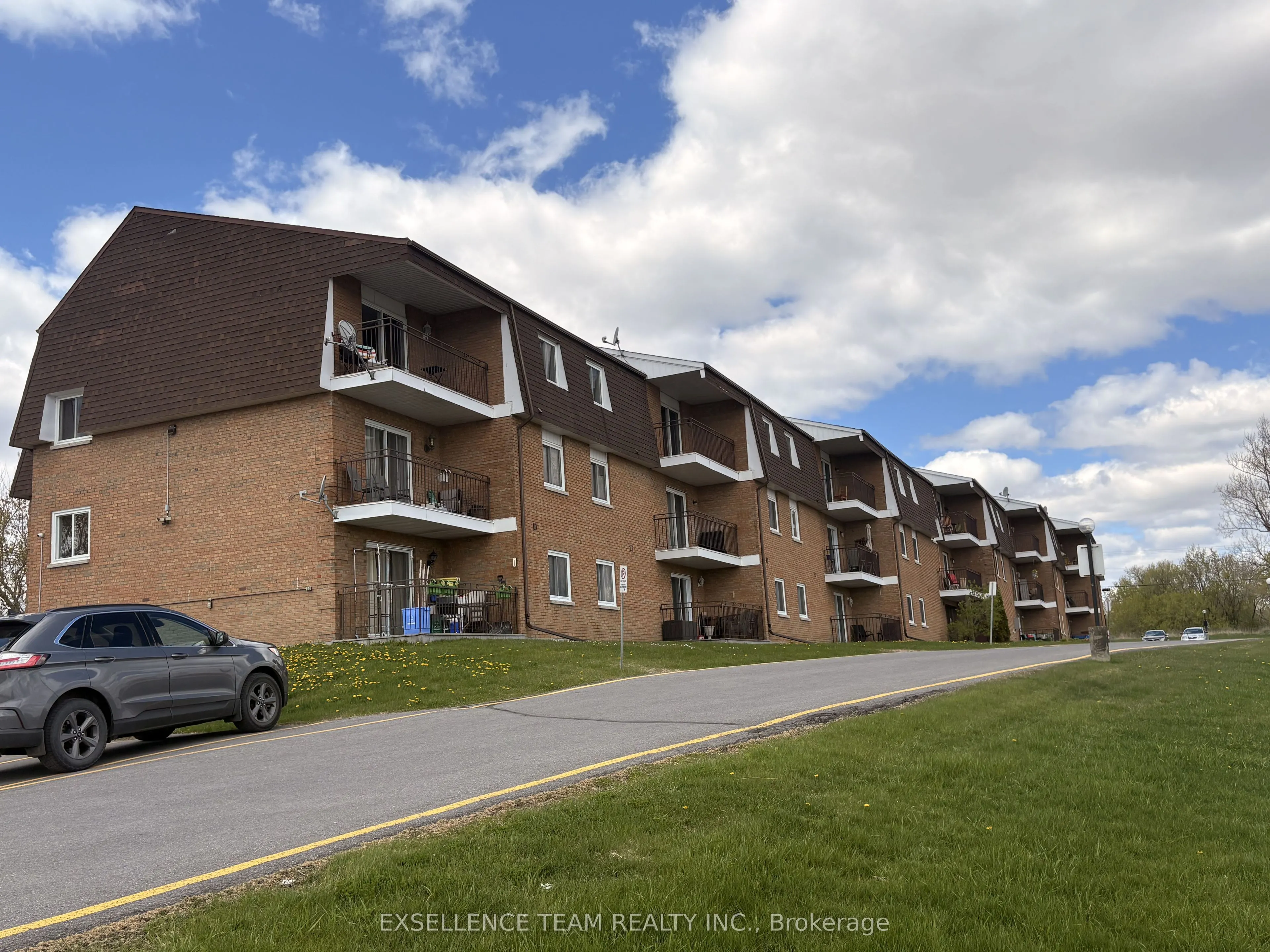 220 Kenyon Street #210