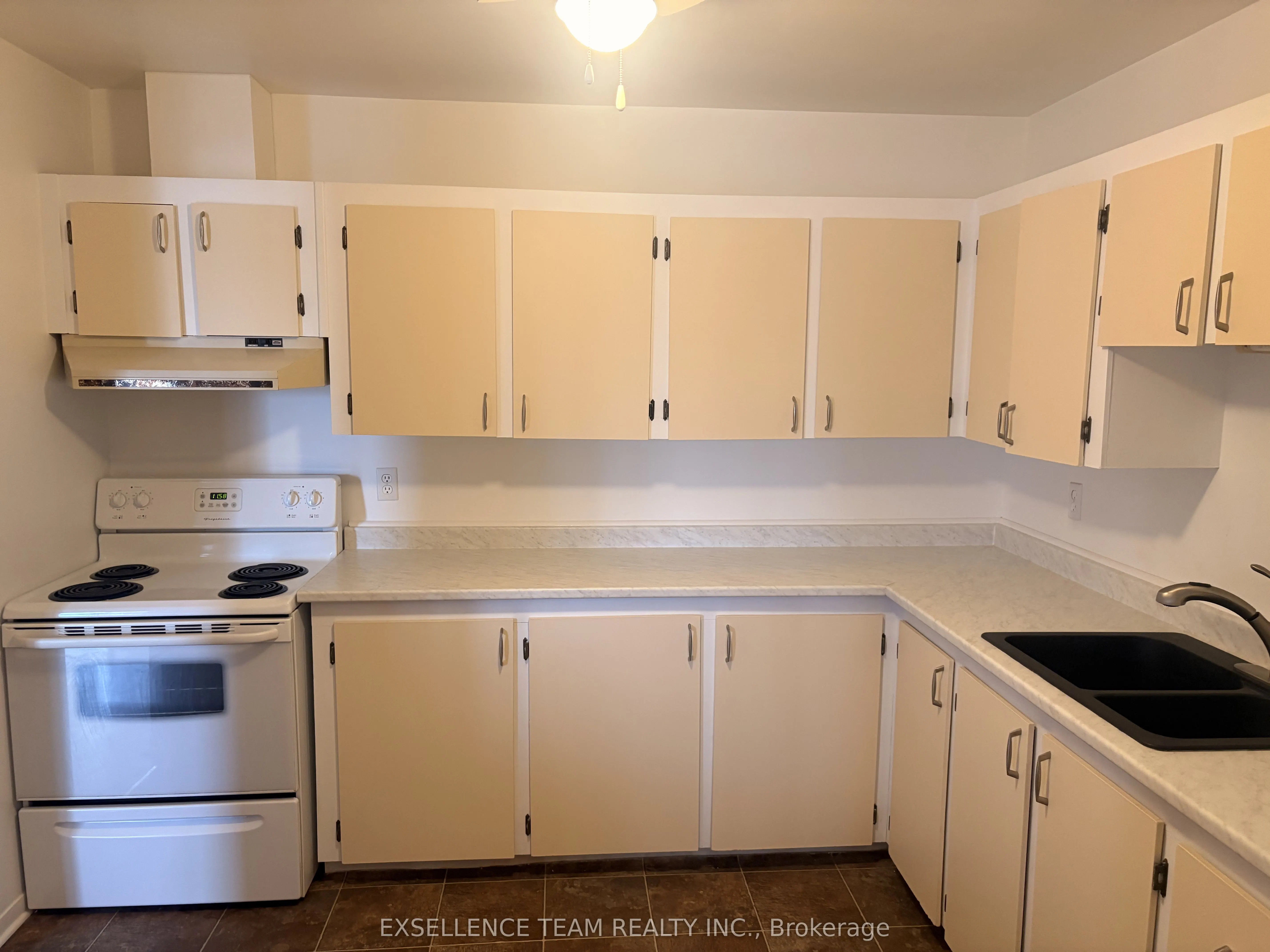 220 Kenyon Street #210