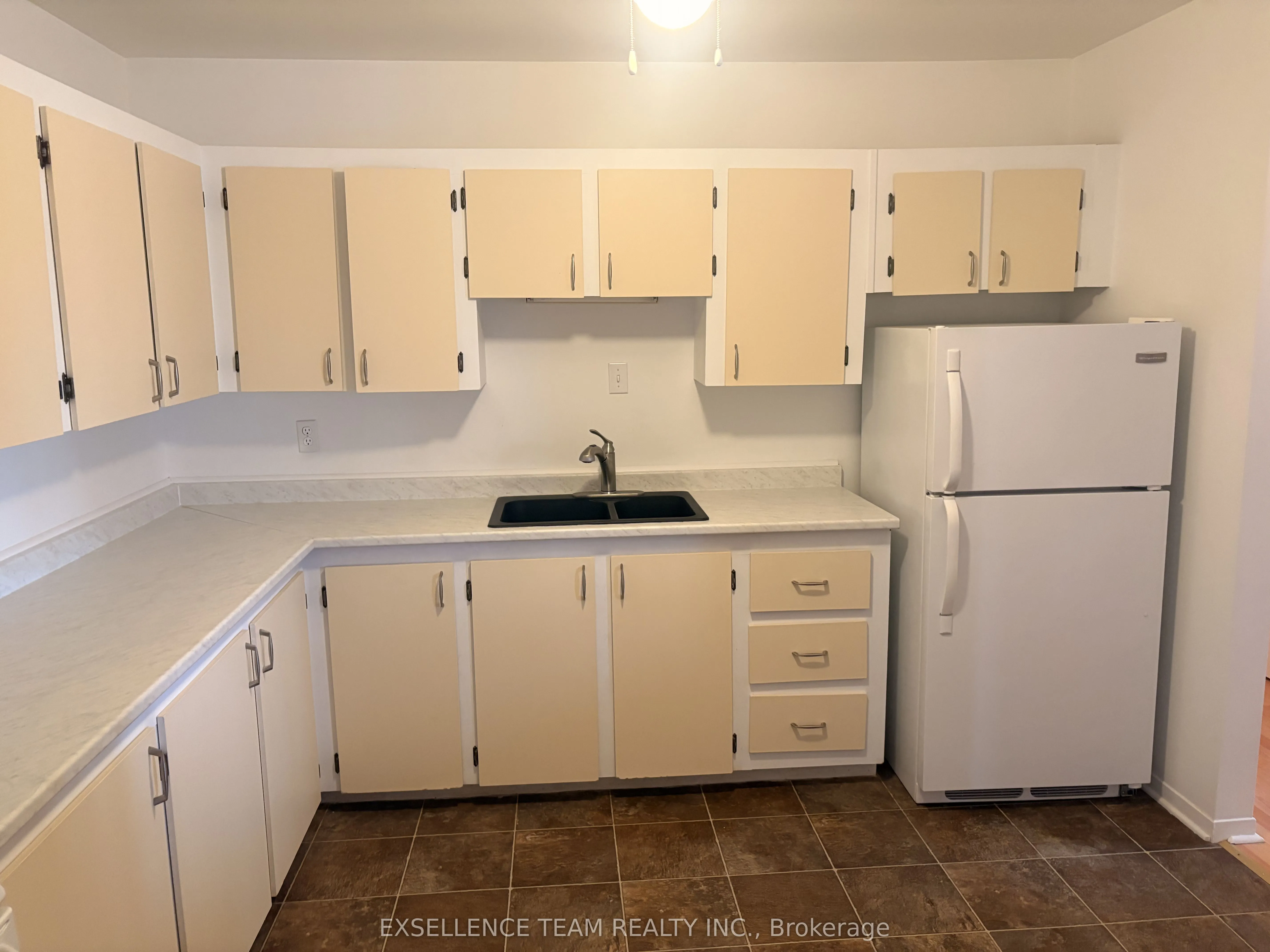 220 Kenyon Street #210