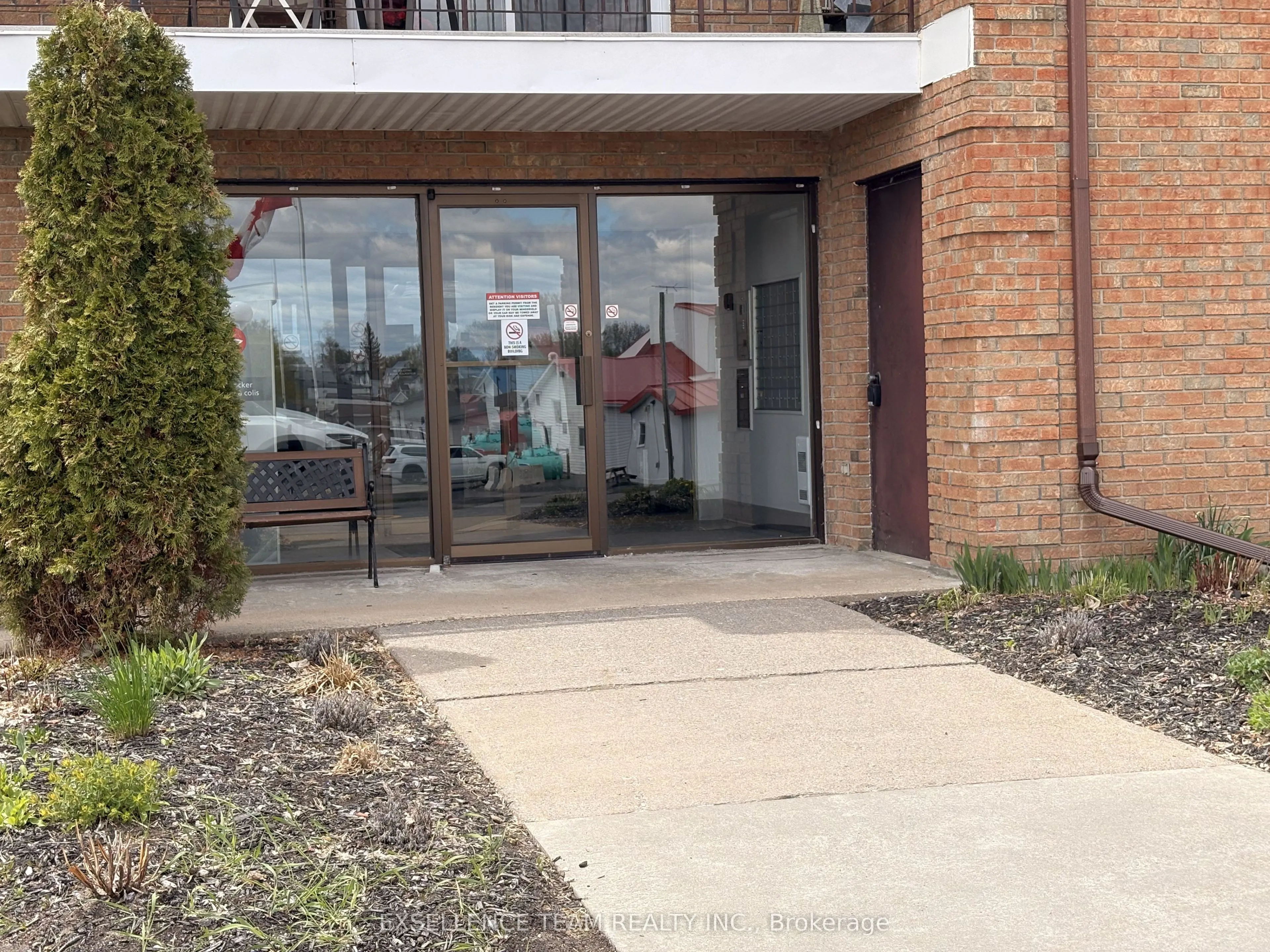 220 Kenyon Street #210