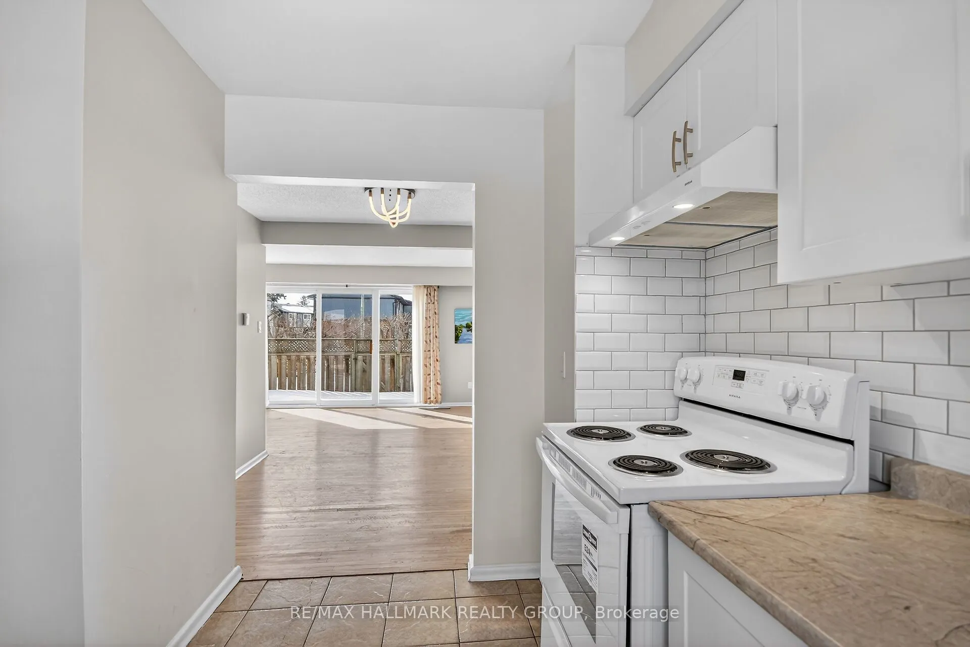 427 Moodie Drive #25