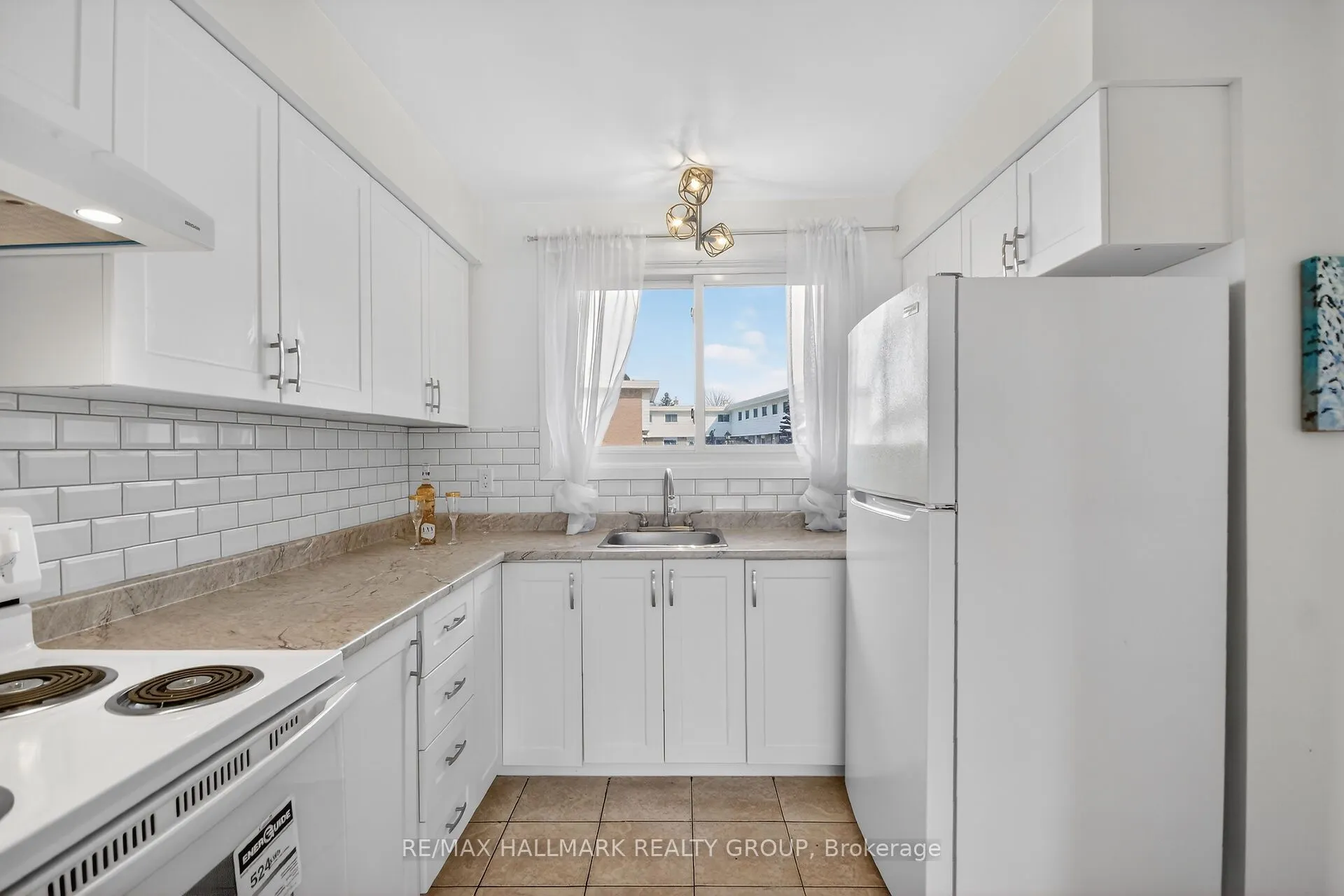 427 Moodie Drive #25