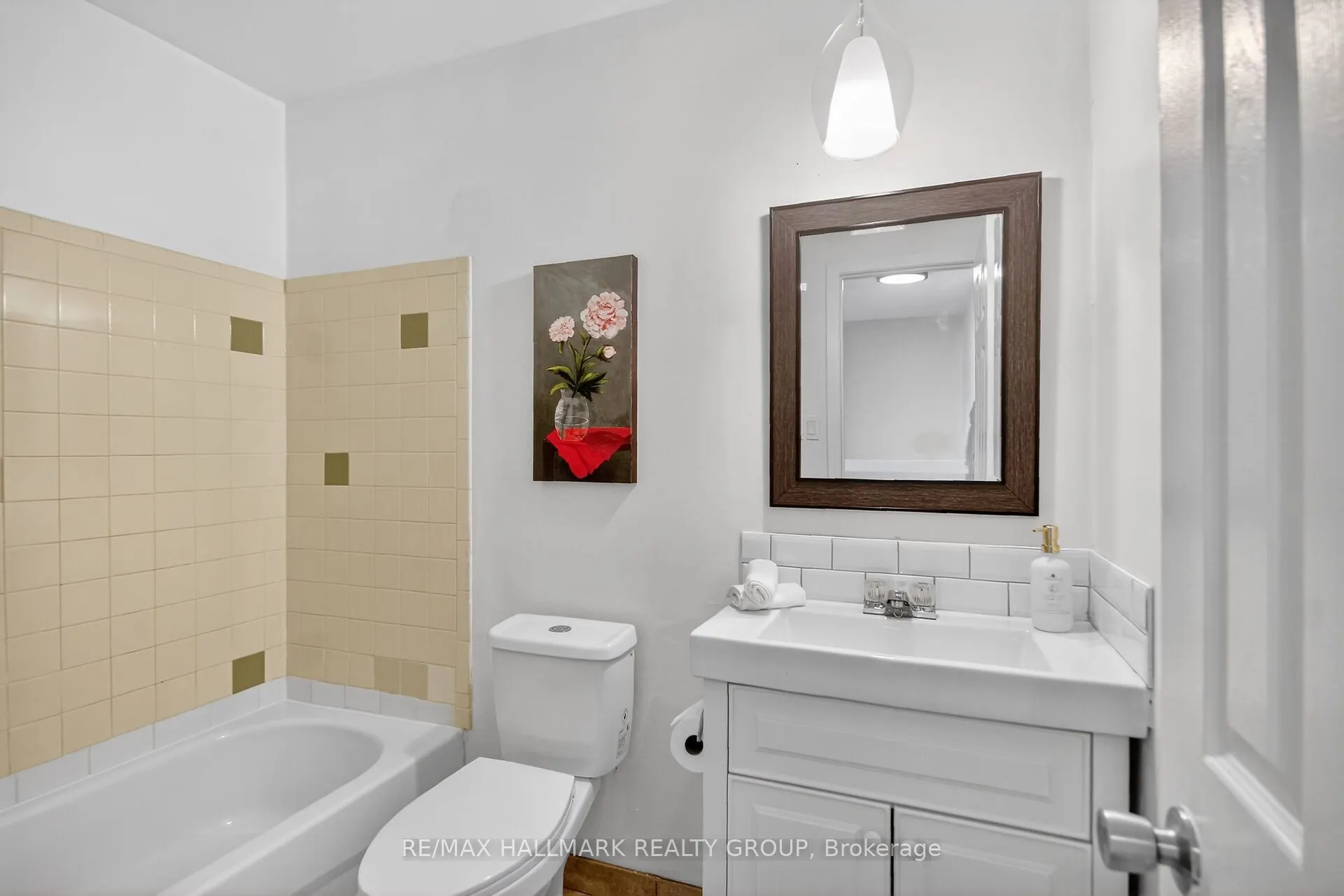 427 Moodie Drive #25