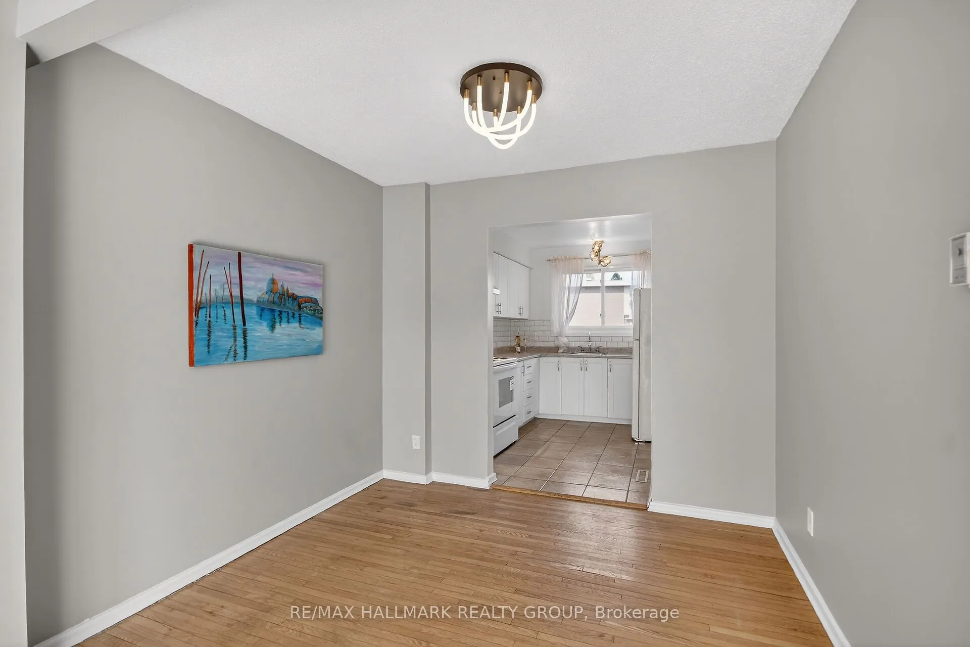 427 Moodie Drive #25