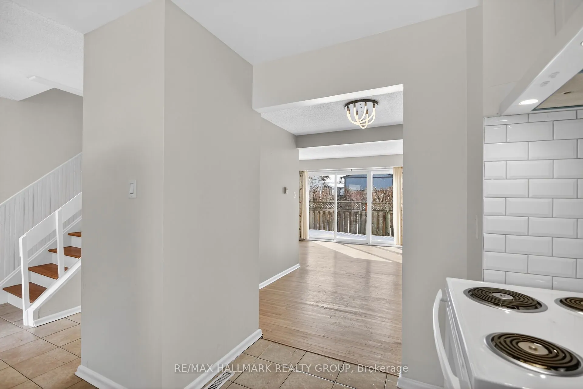 427 Moodie Drive #25