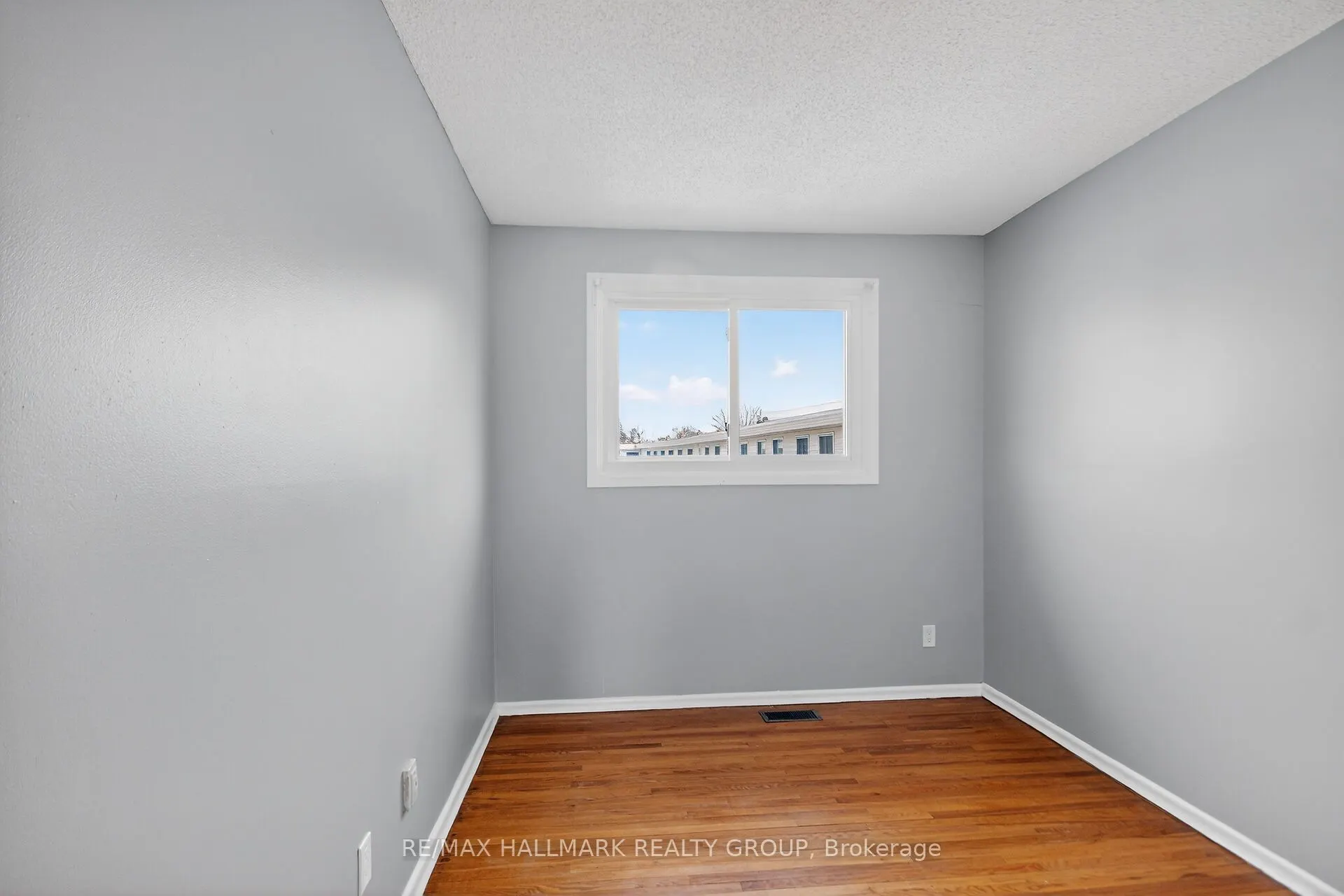 427 Moodie Drive #25