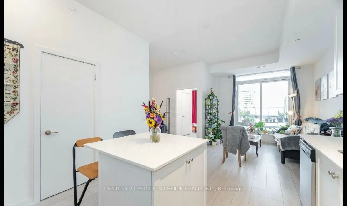 55 Duke Street W #216