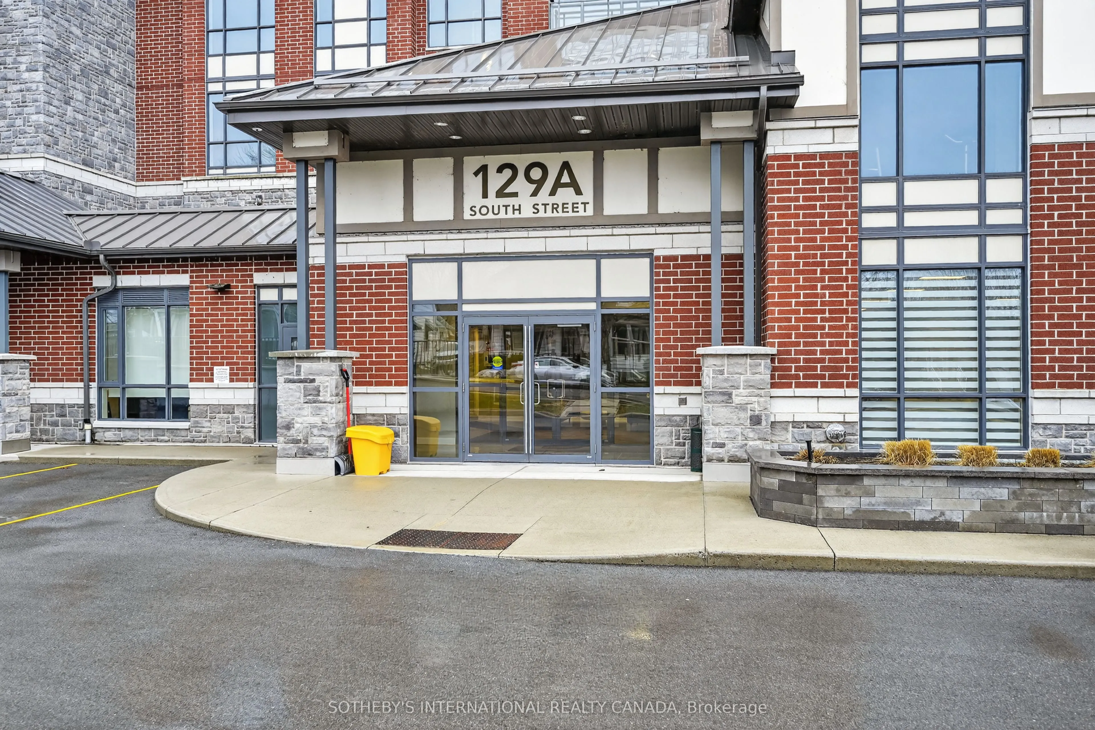 129A South Street #406