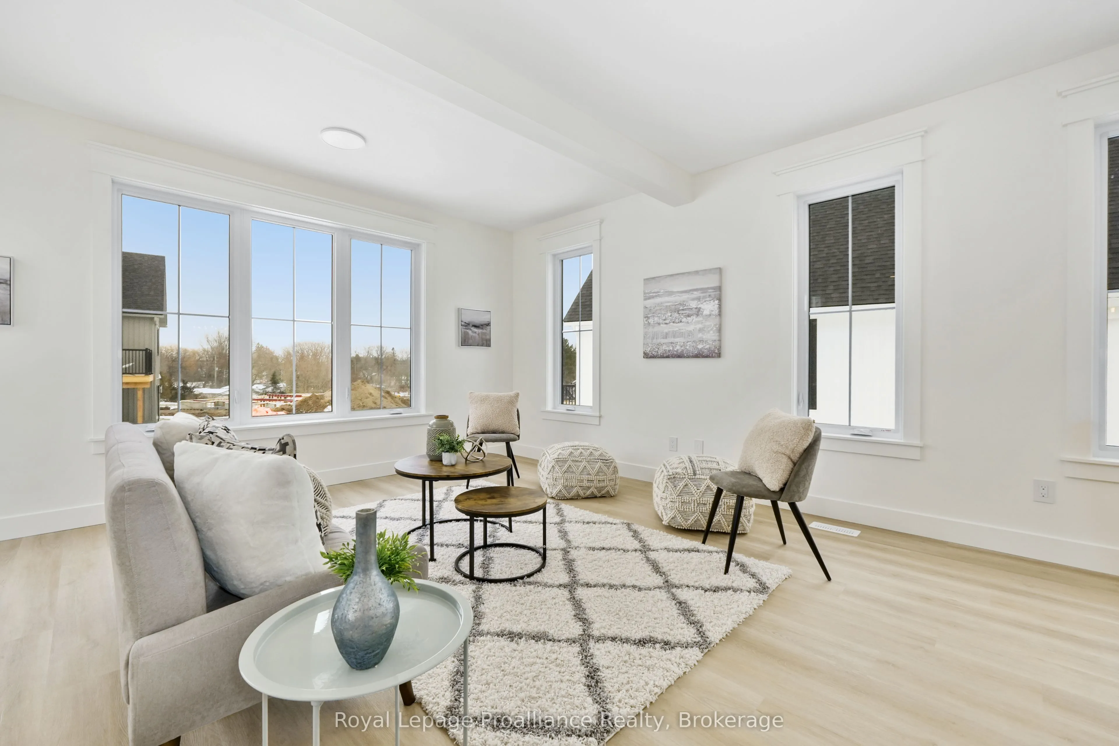 4 Hollingsworth Street
