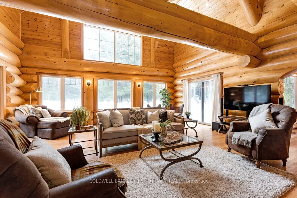 2467 DARLING Road
