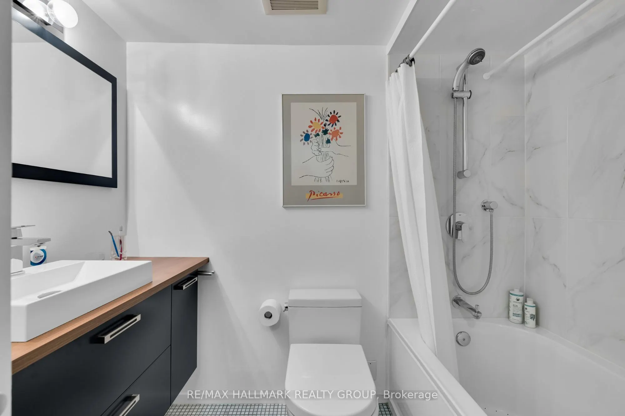 40 Arthur Street #203