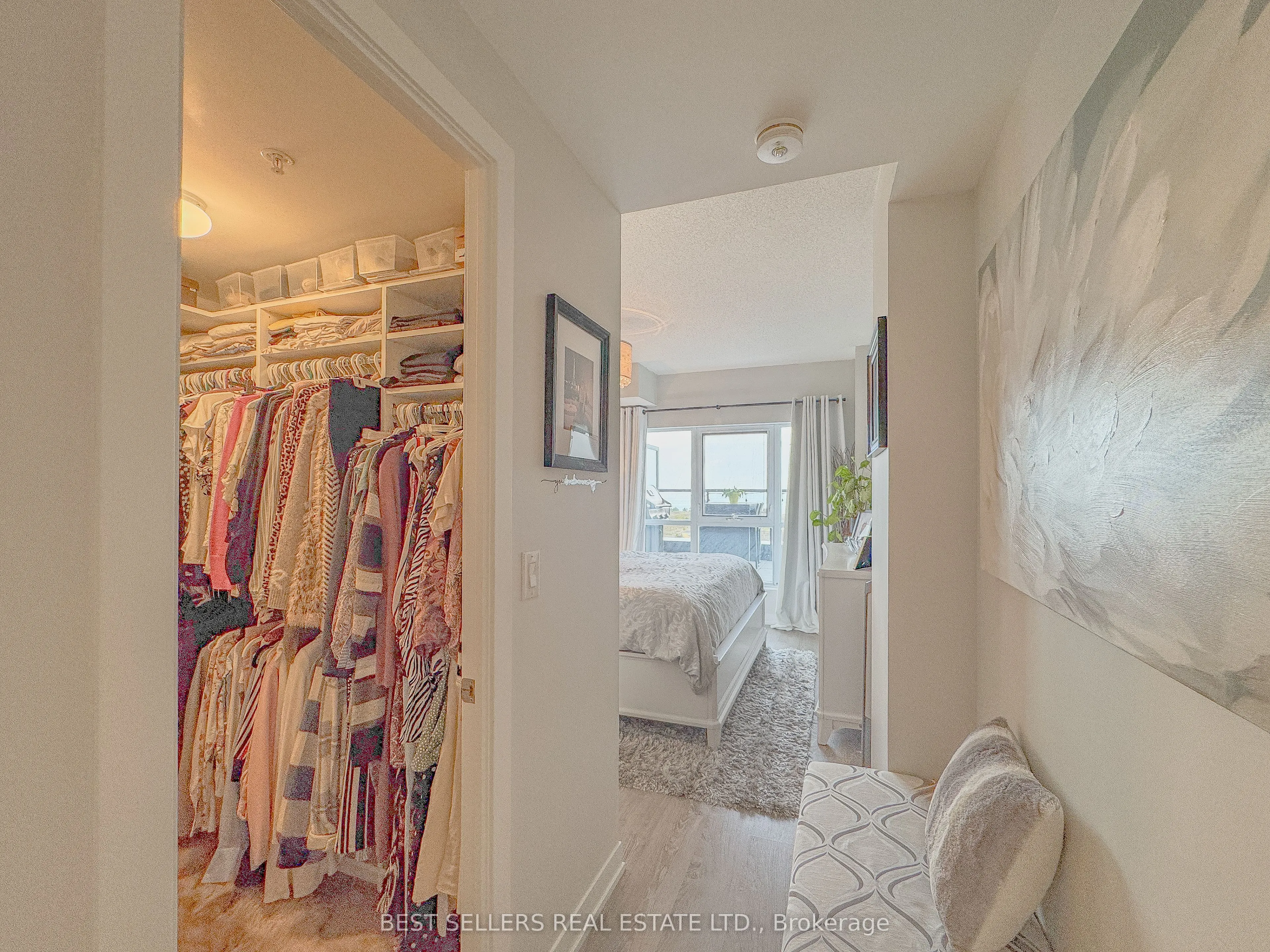 550 North Service Road #607
