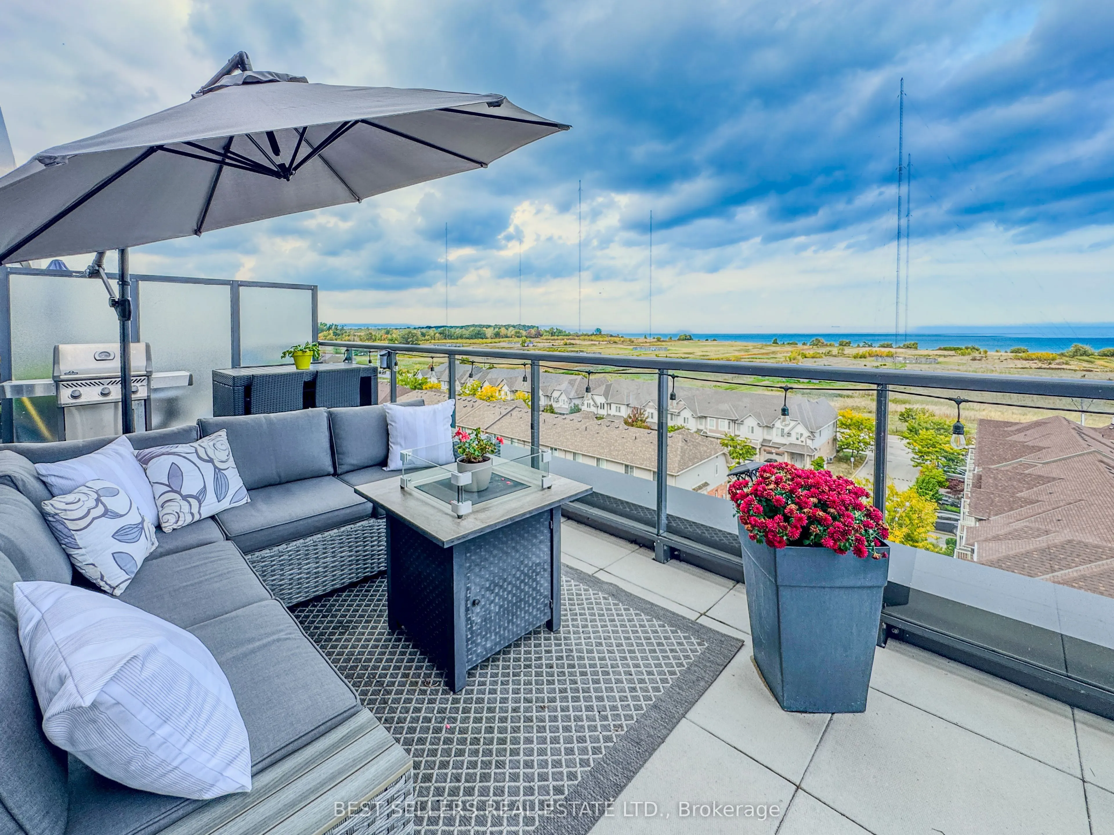 550 North Service Road #607