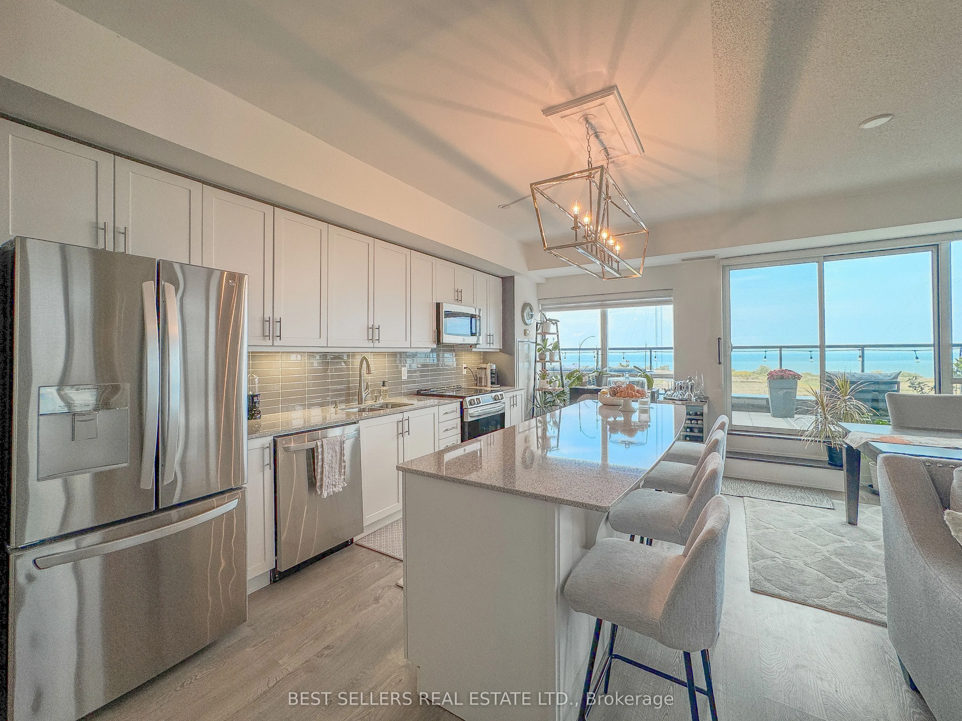 550 North Service Road #607