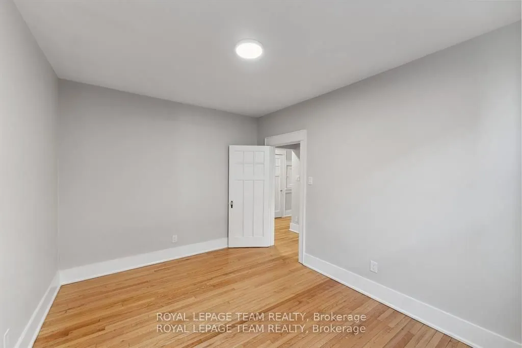 407 ELGIN Street #30