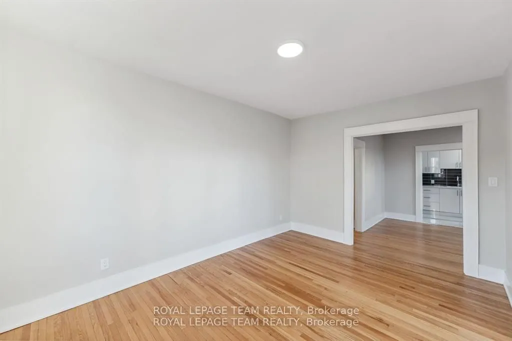 407 ELGIN Street #30