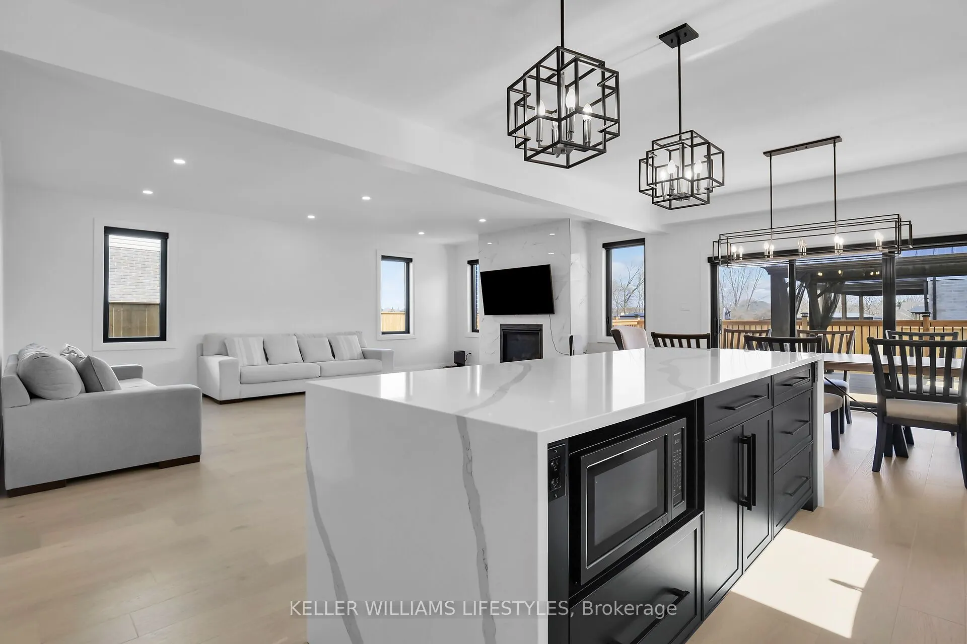 104 Crestview Drive