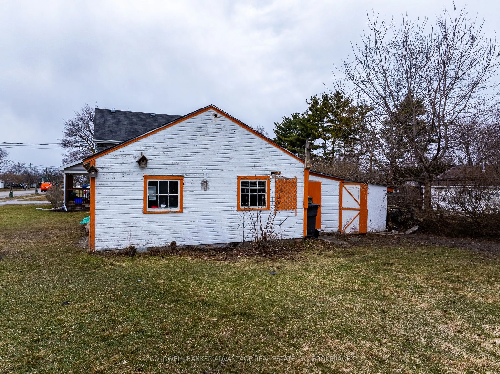 592 Fielden Avenue