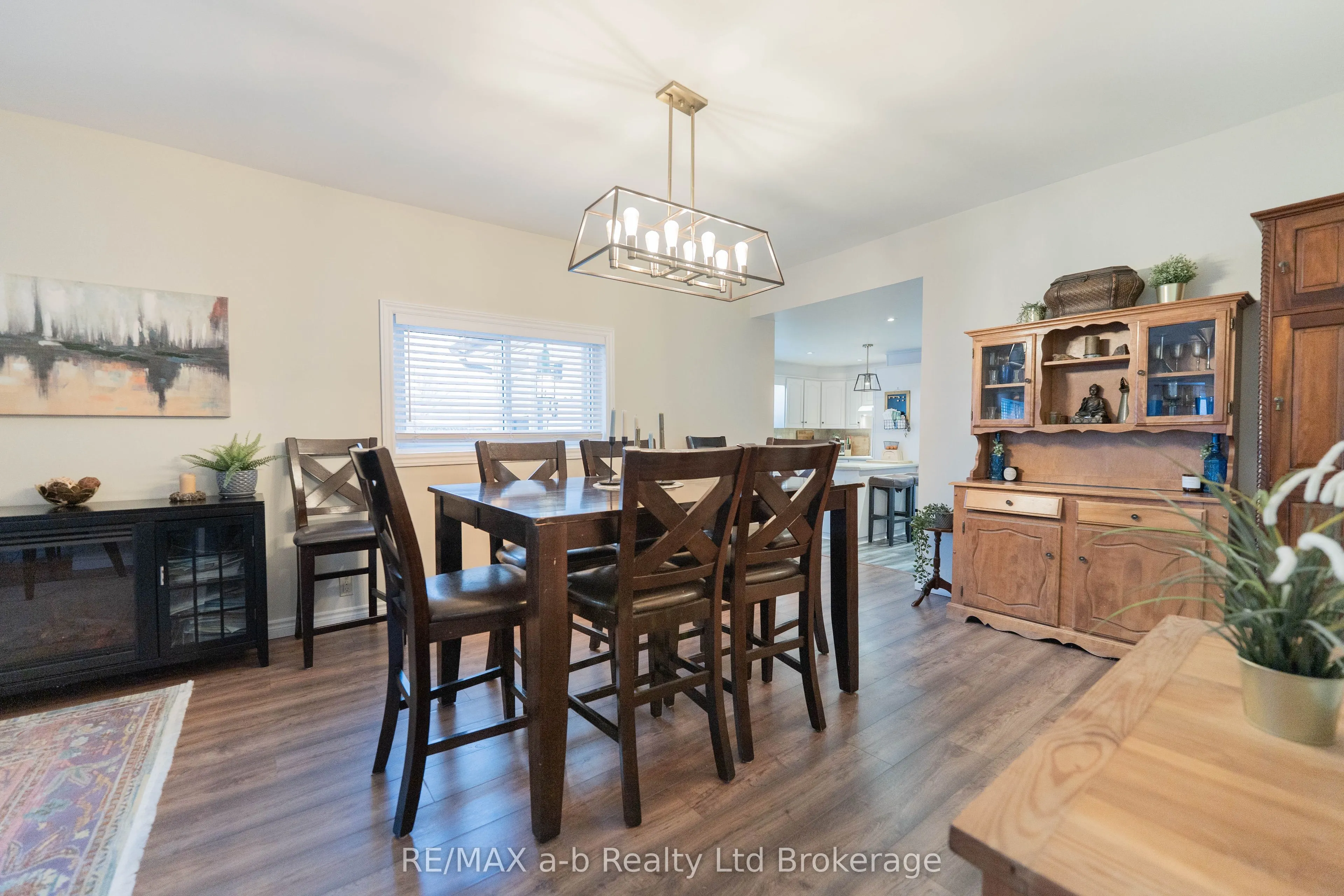 13 Potters Road N