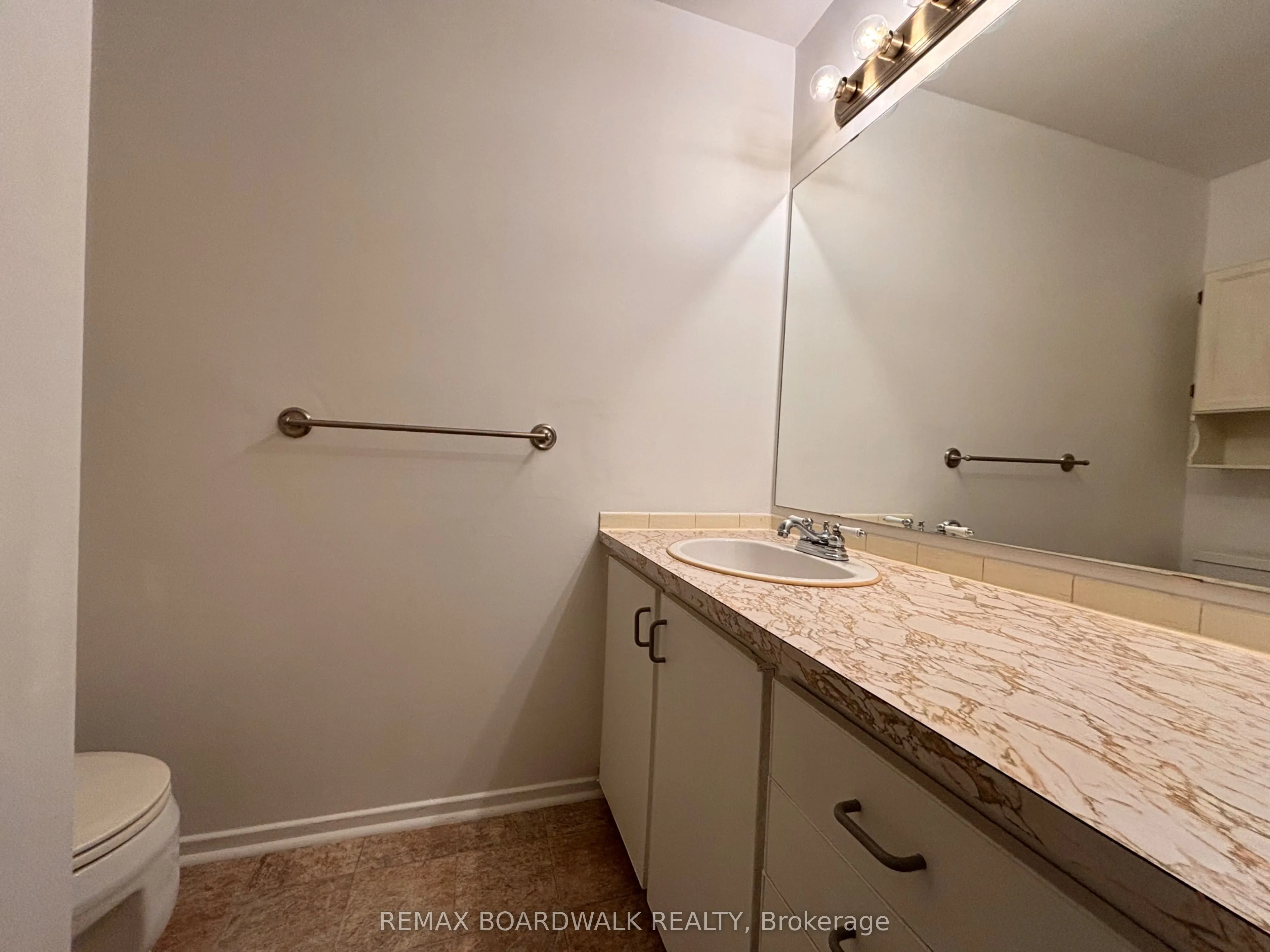 53J Sumac Street #J