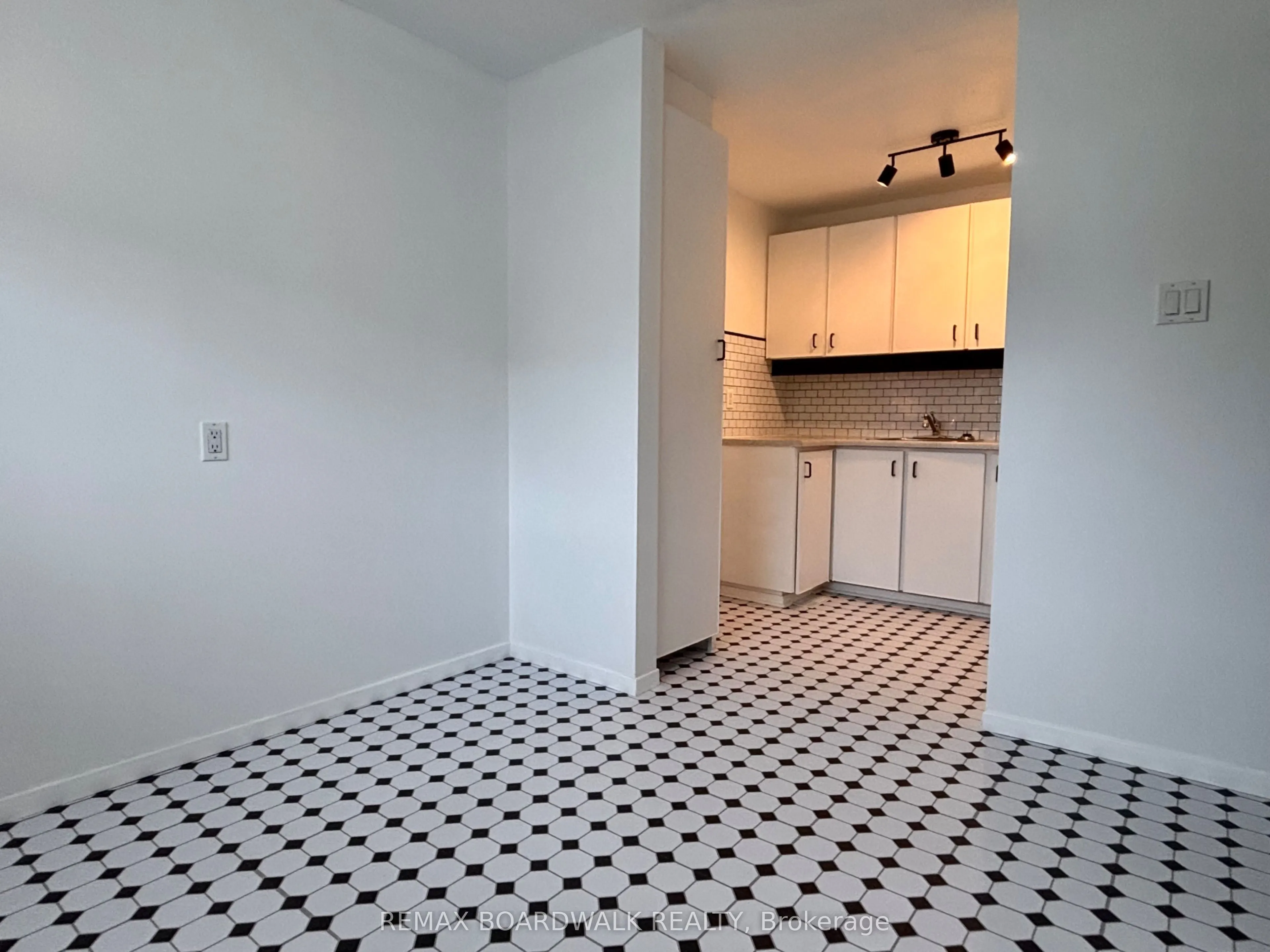 53J Sumac Street #J