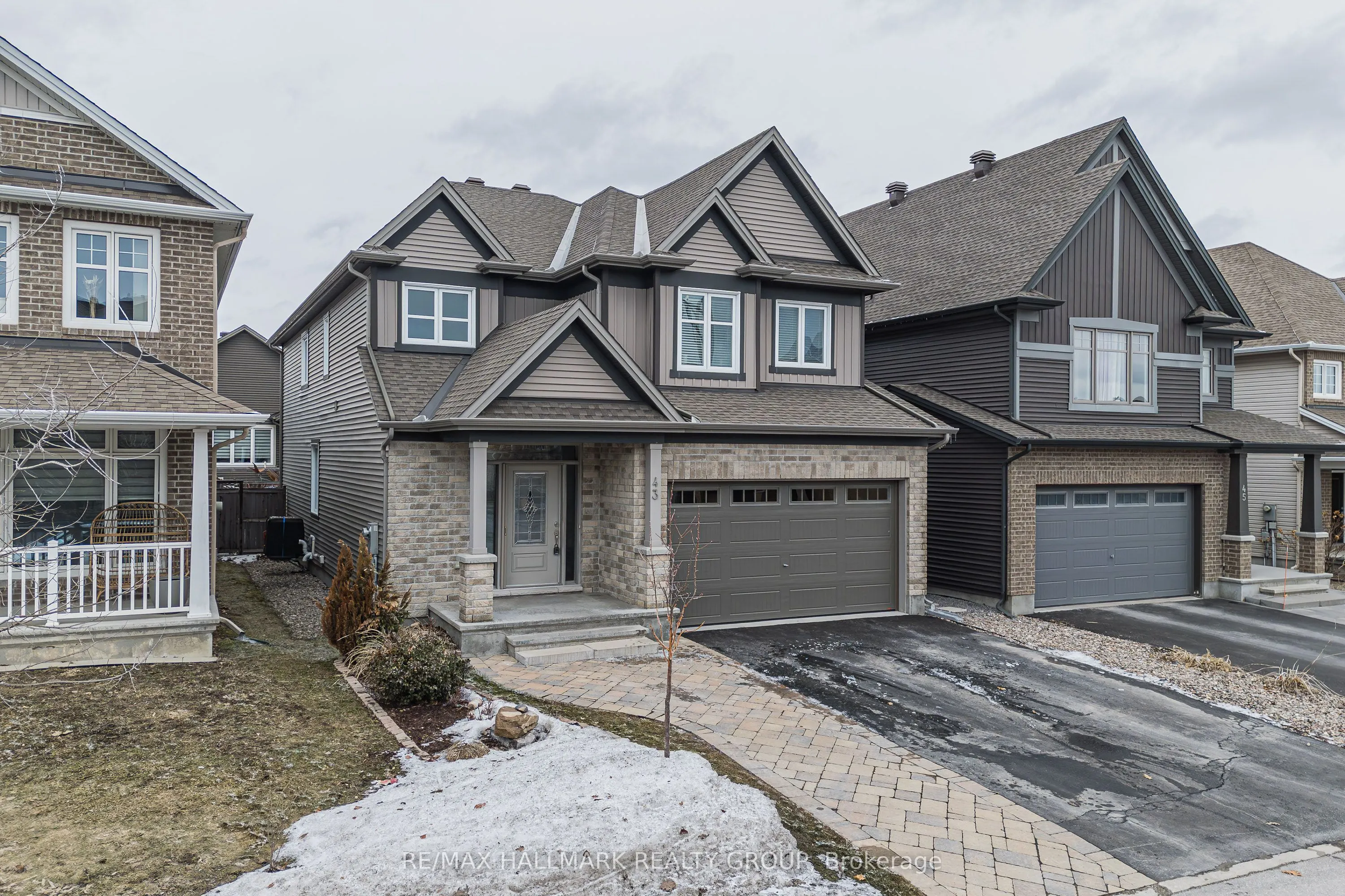 43 Cento Way