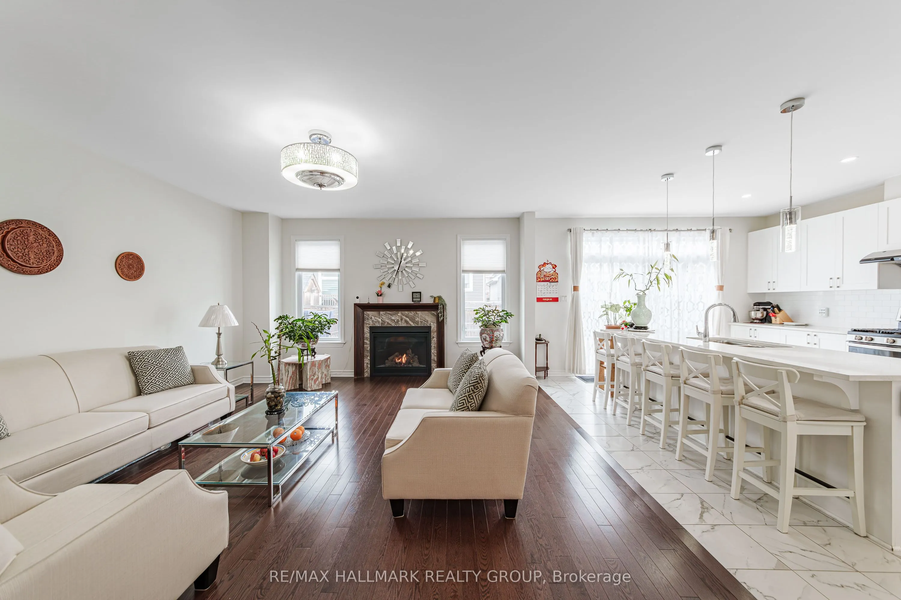 43 Cento Way