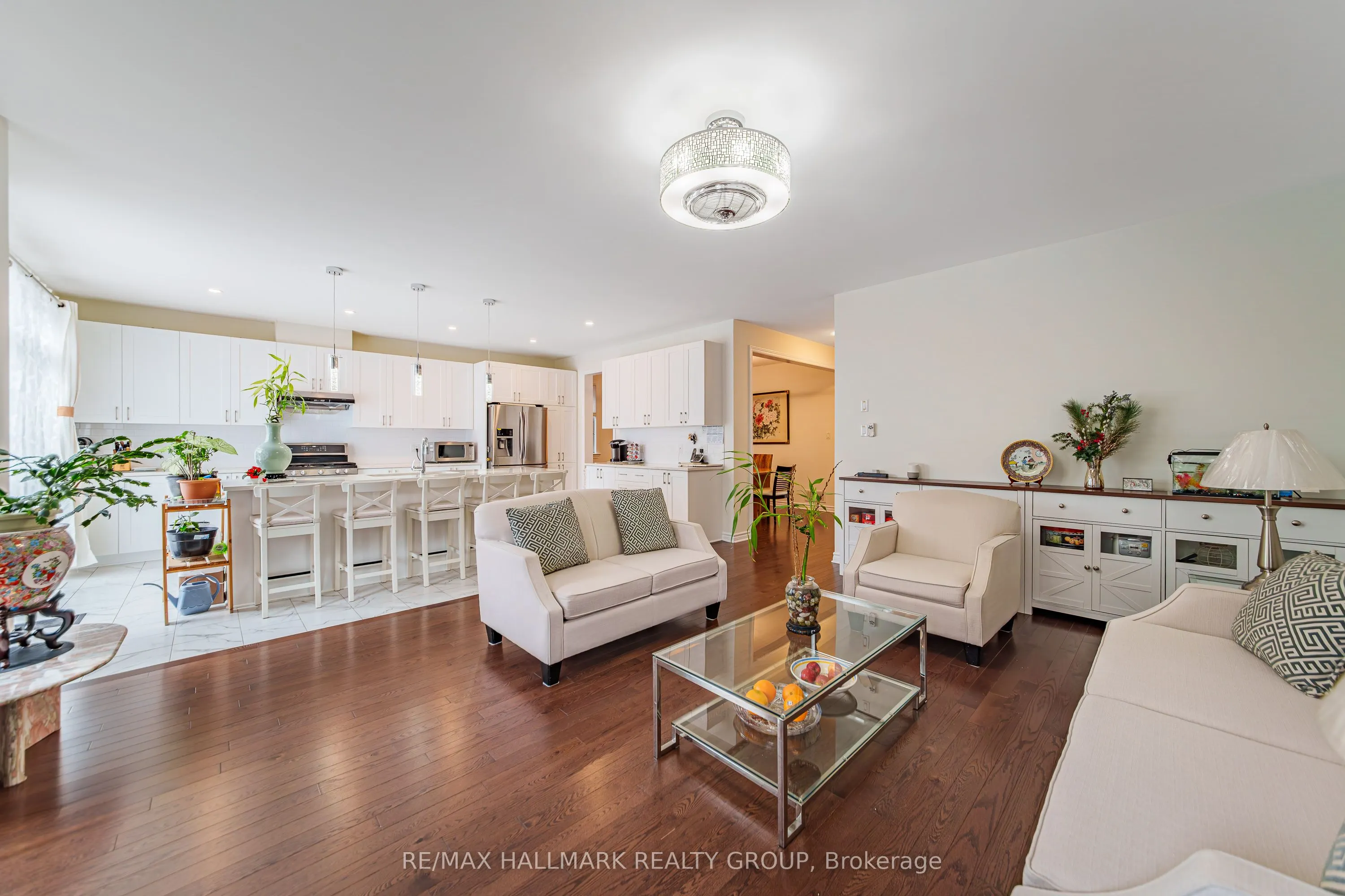 43 Cento Way