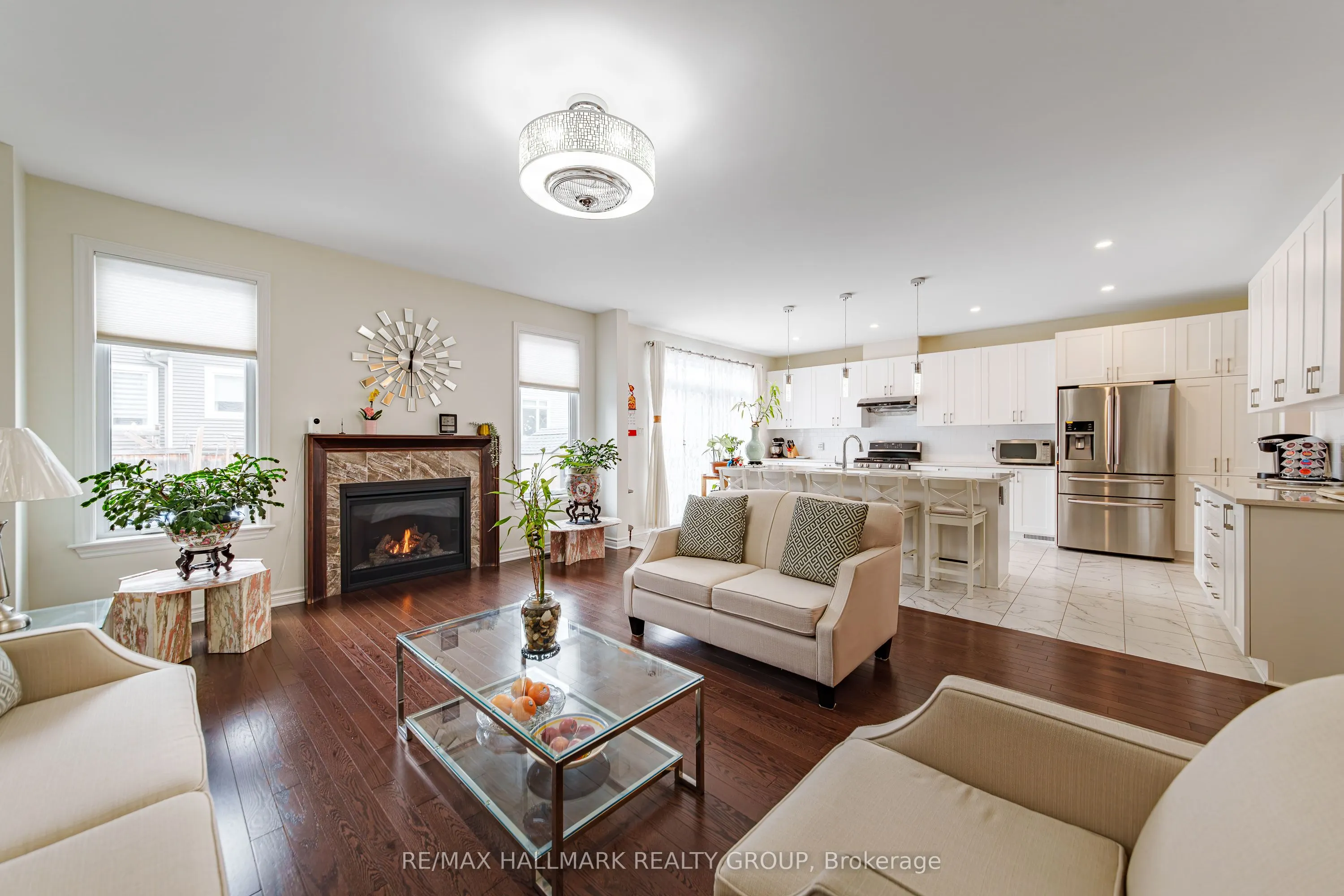 43 Cento Way